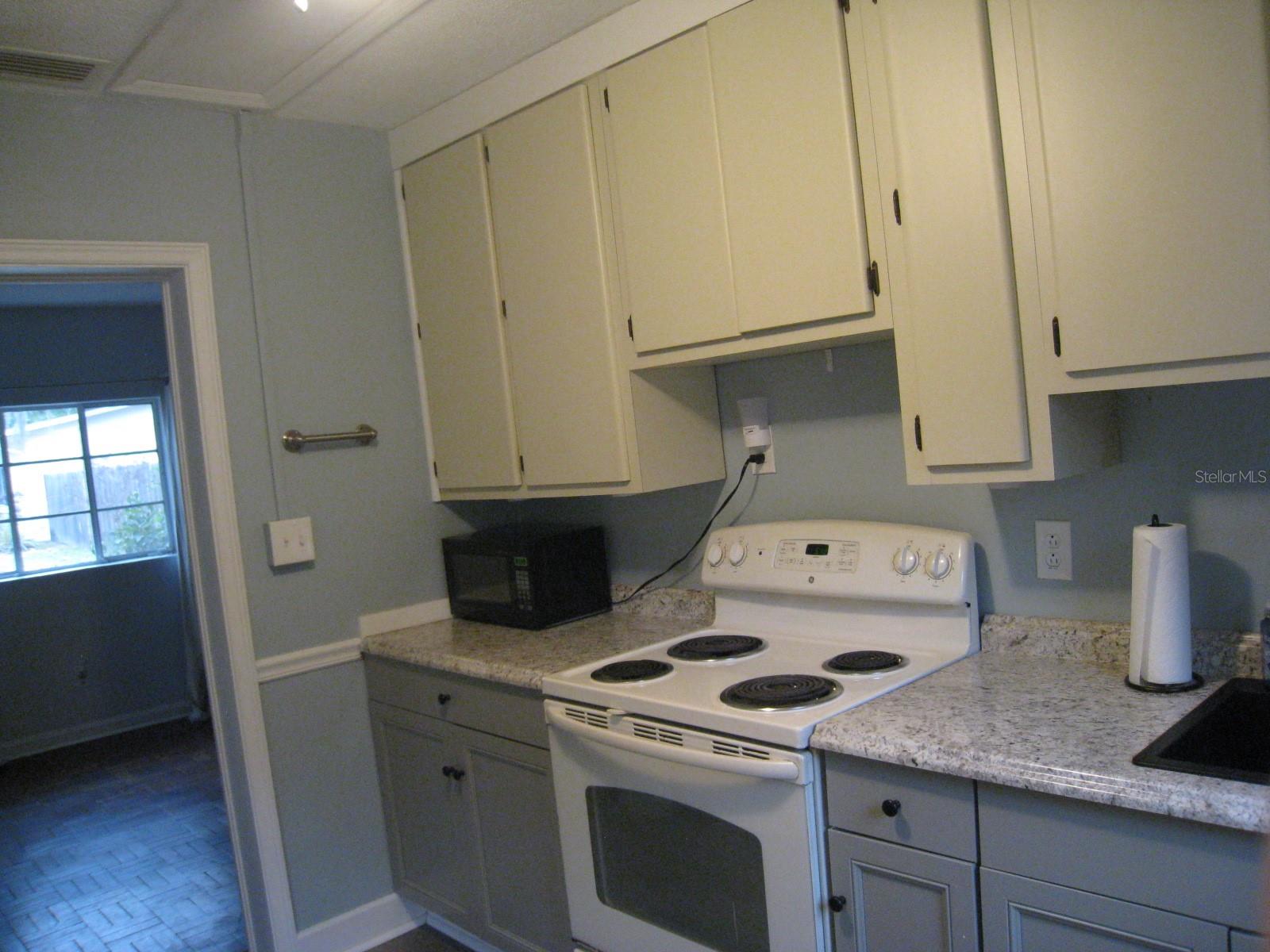 Image 30 of 33 For 726 34th Avenue