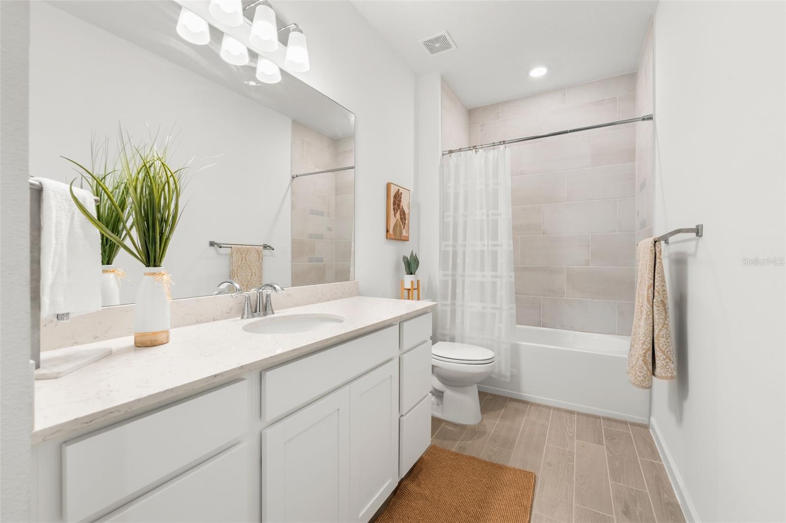 Image 17 of 41 For 480 4th Street