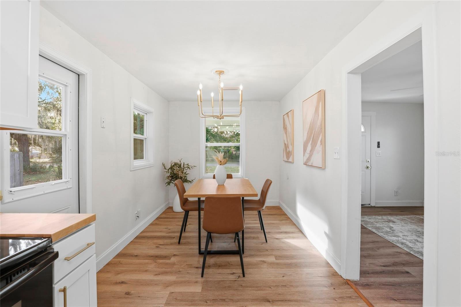 Image 14 of 37 For 425 2nd Street