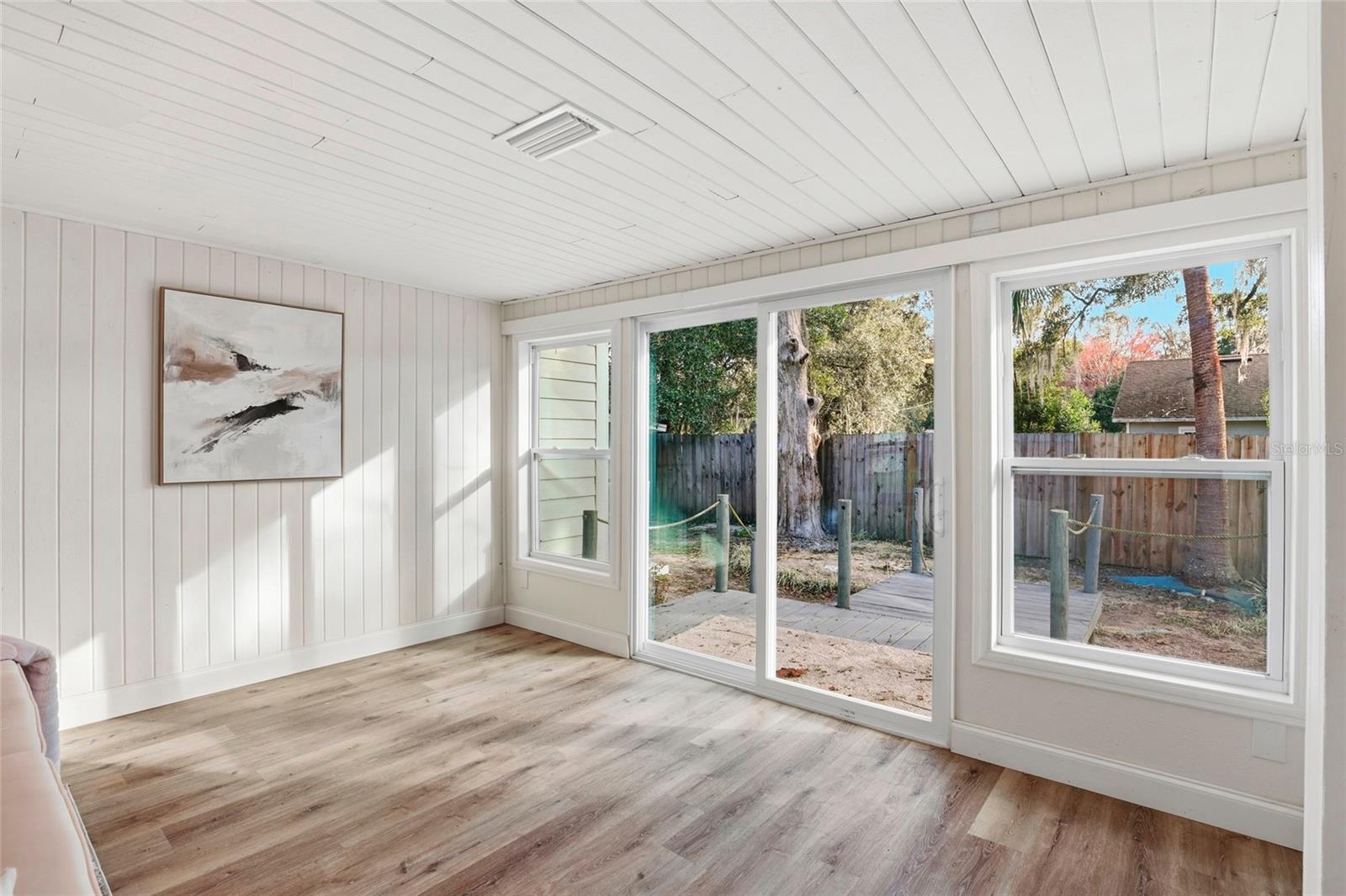 Image 28 of 37 For 425 2nd Street