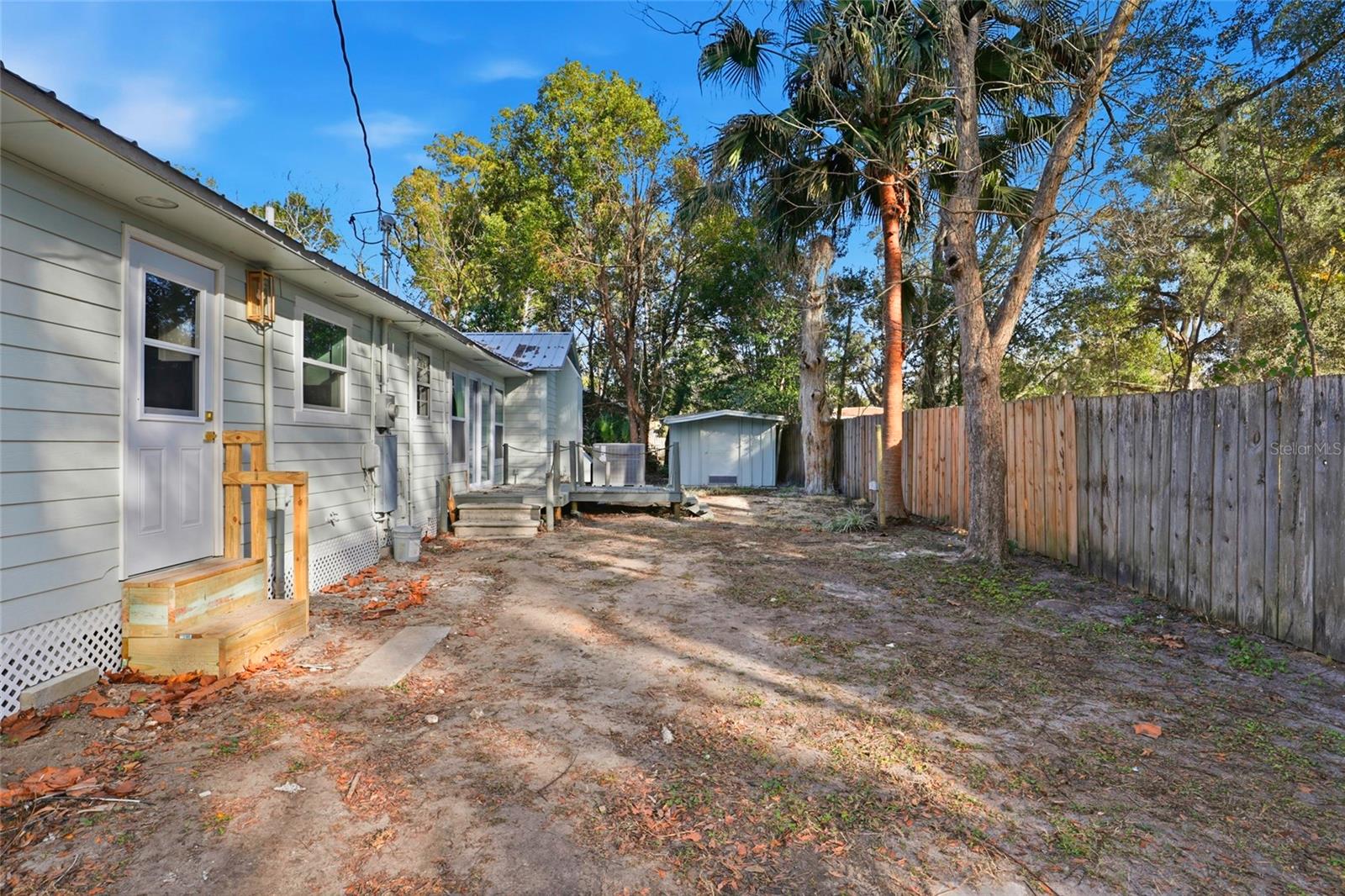 Image 30 of 37 For 425 2nd Street