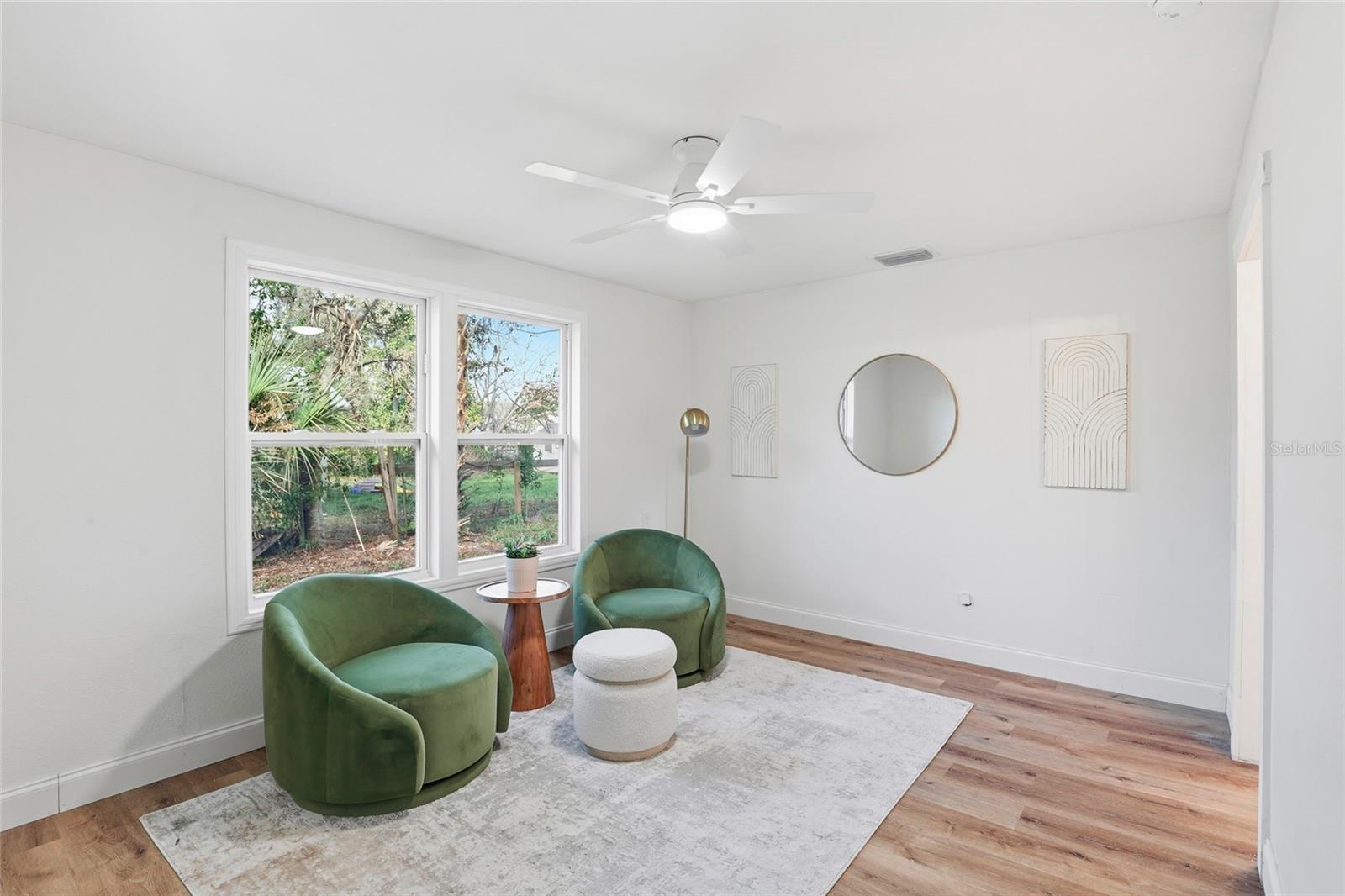 Image 7 of 37 For 425 2nd Street