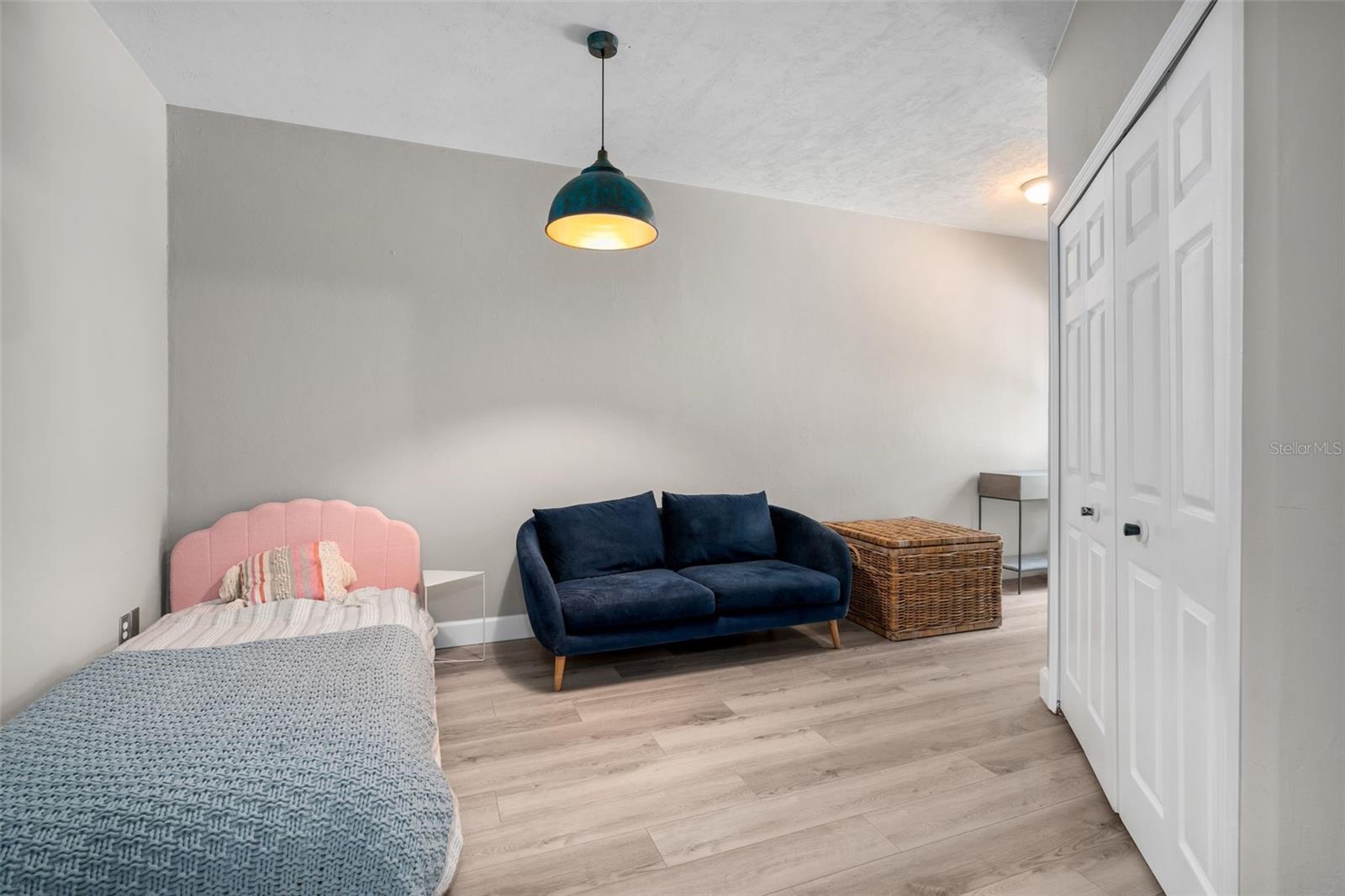 Image 16 of 39 For 4942 1st Place