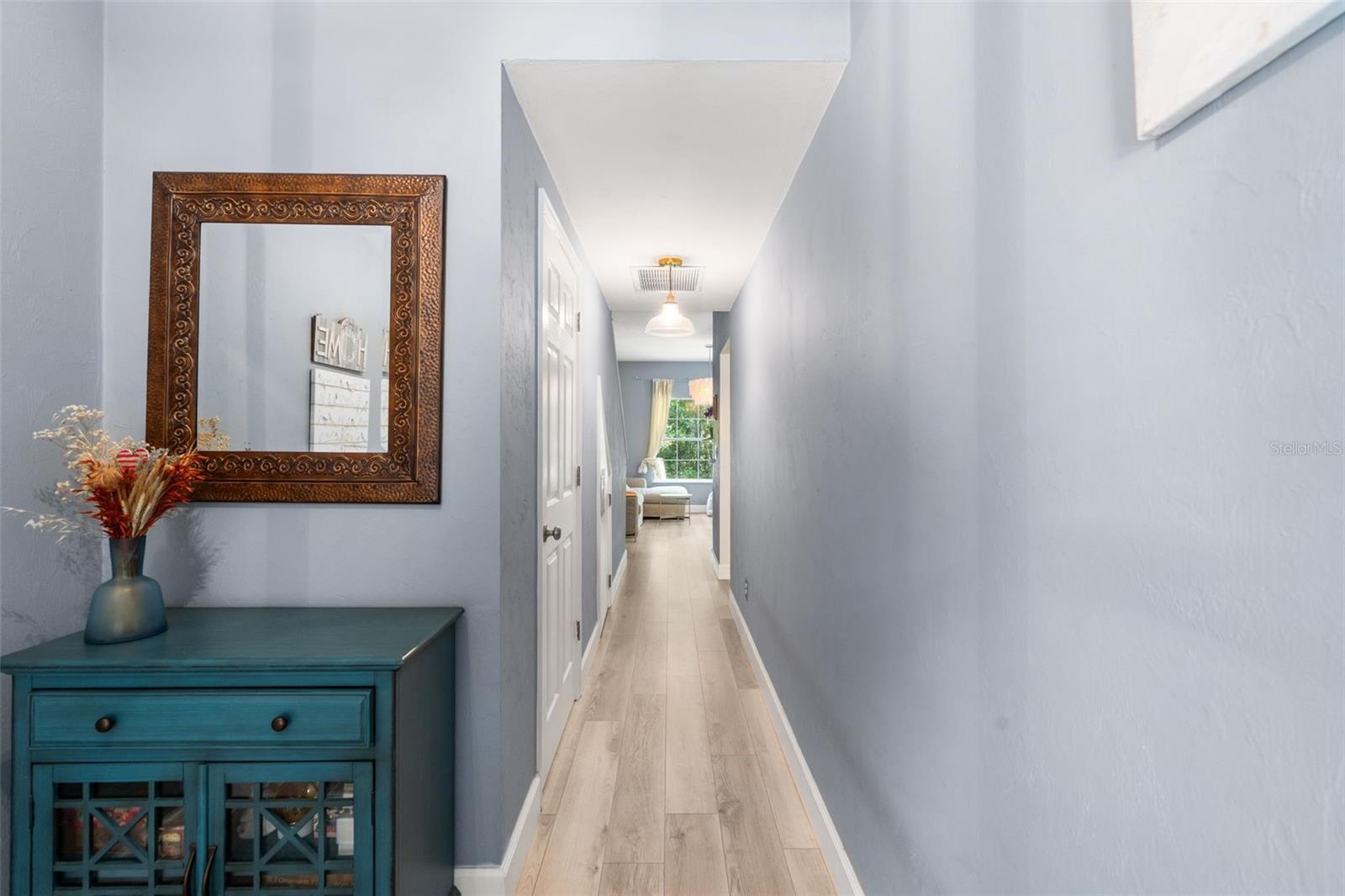 Image 20 of 39 For 4942 1st Place