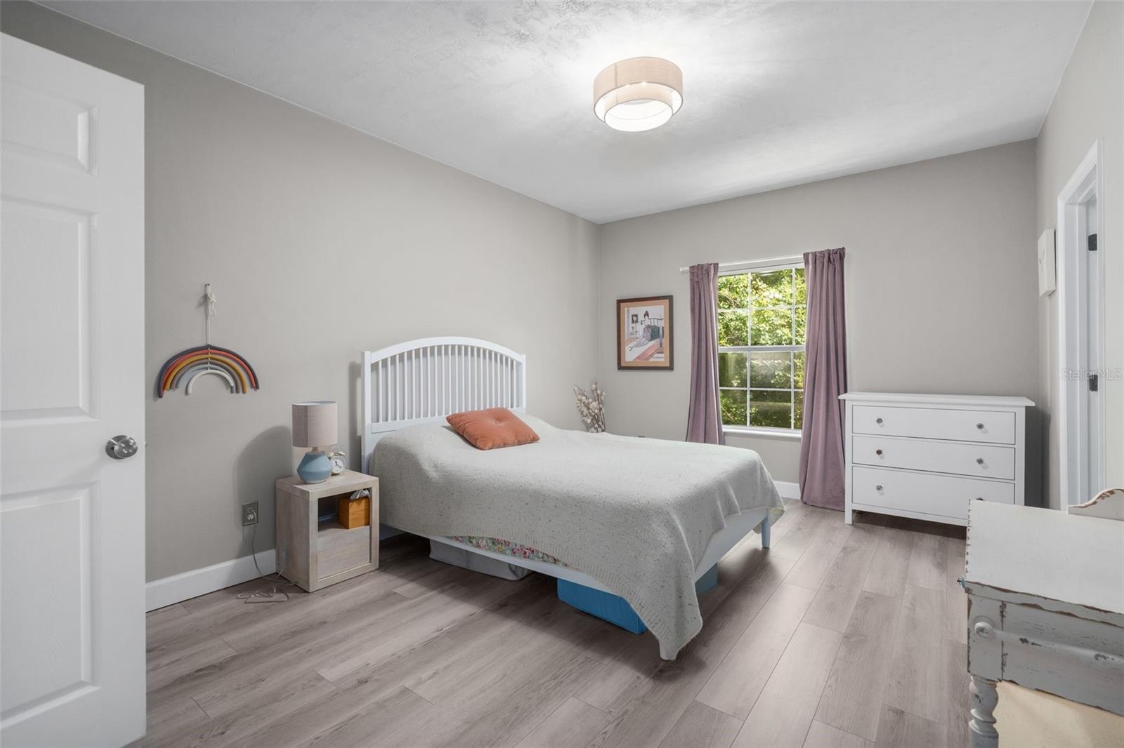 Image 9 of 39 For 4942 1st Place