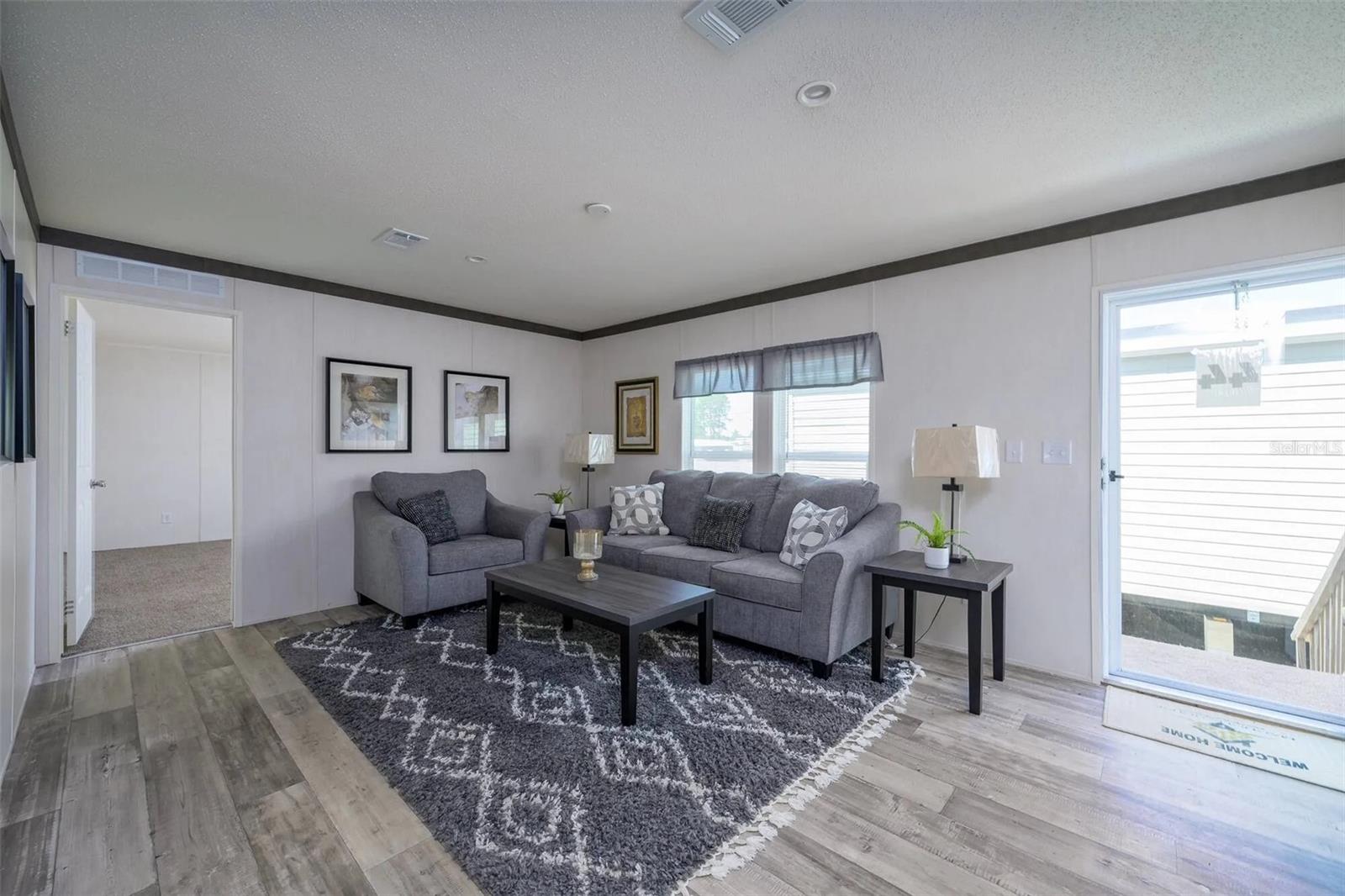 Image 3 of 9 For 1041 County Road 125