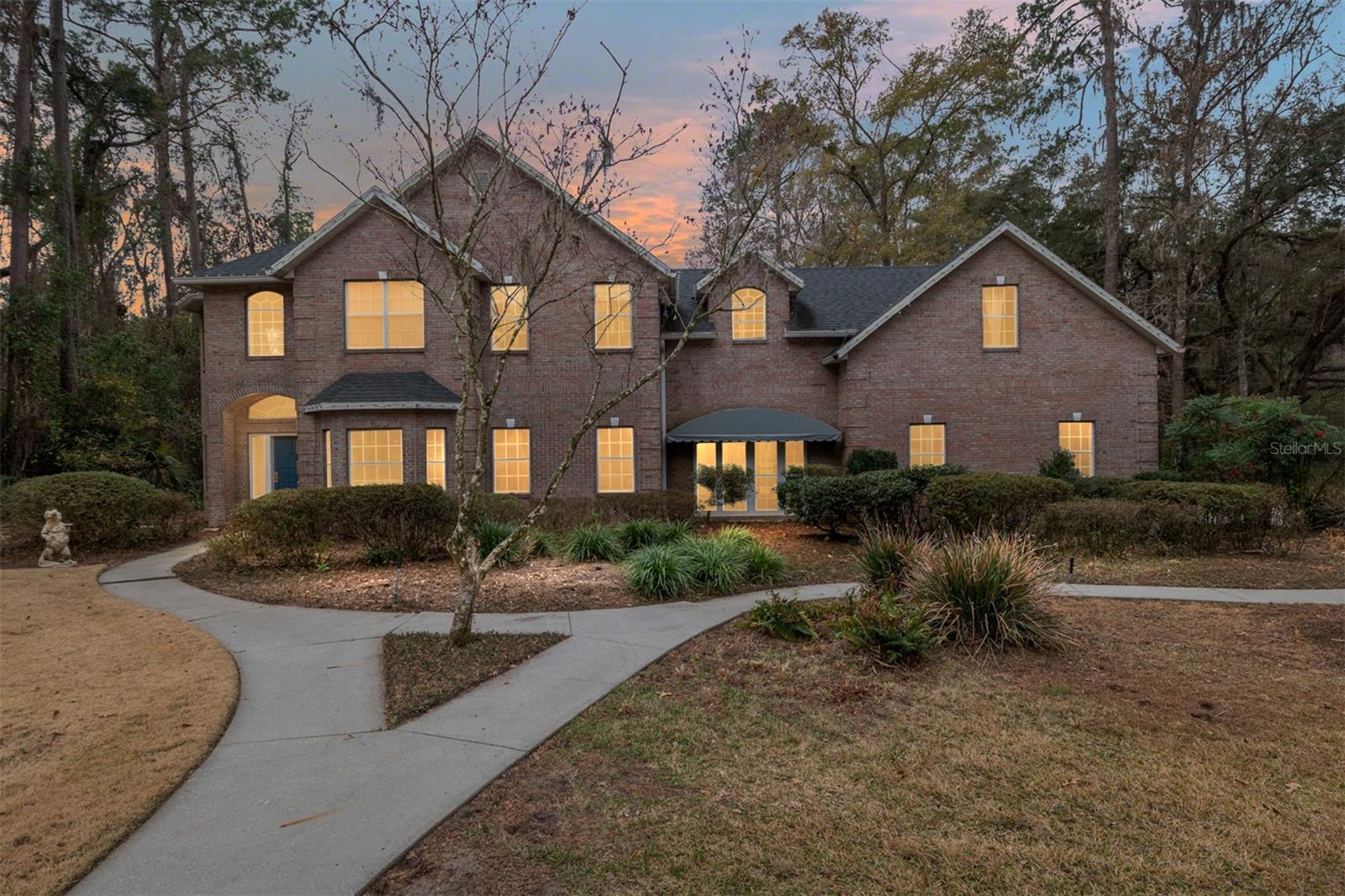 Image 2 of 88 For 11121 15th Place