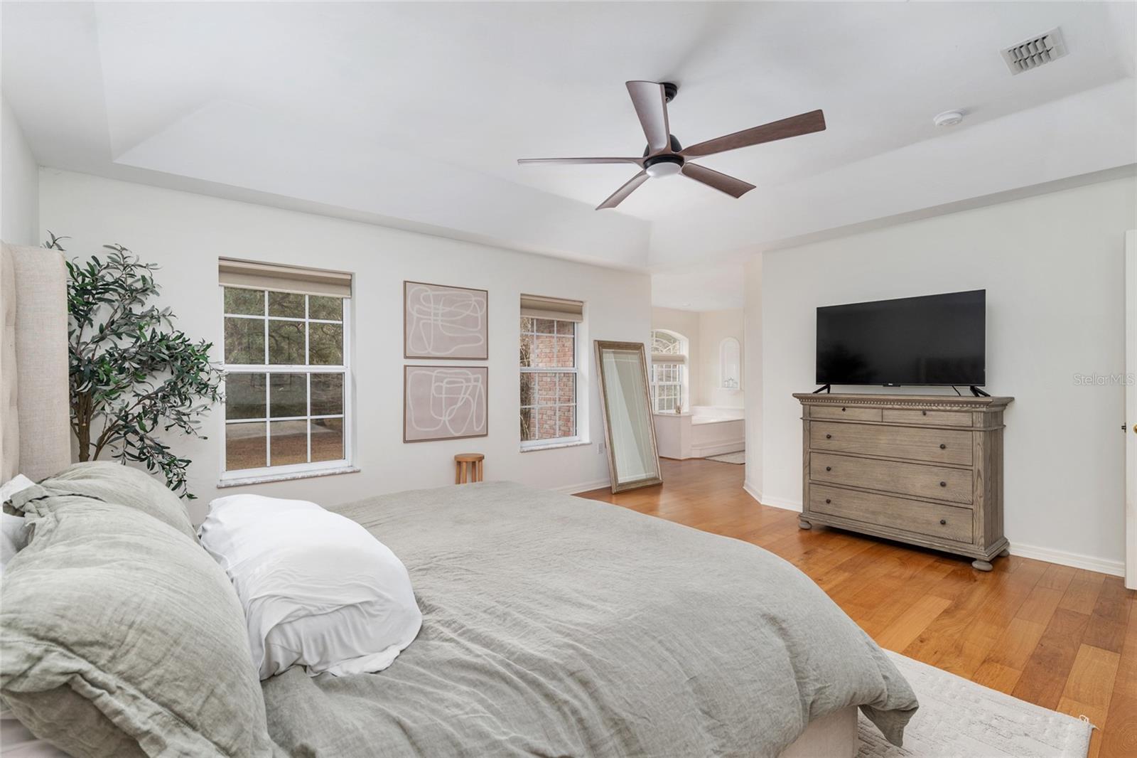 Image 30 of 88 For 11121 15th Place