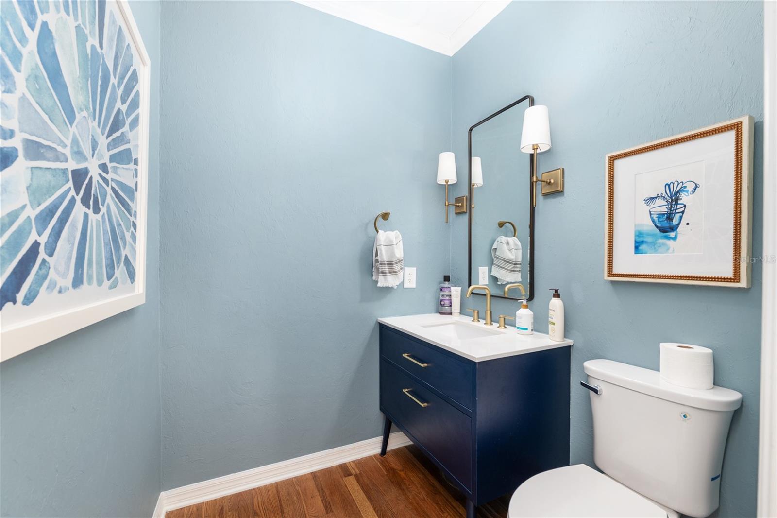 Image 8 of 88 For 11121 15th Place