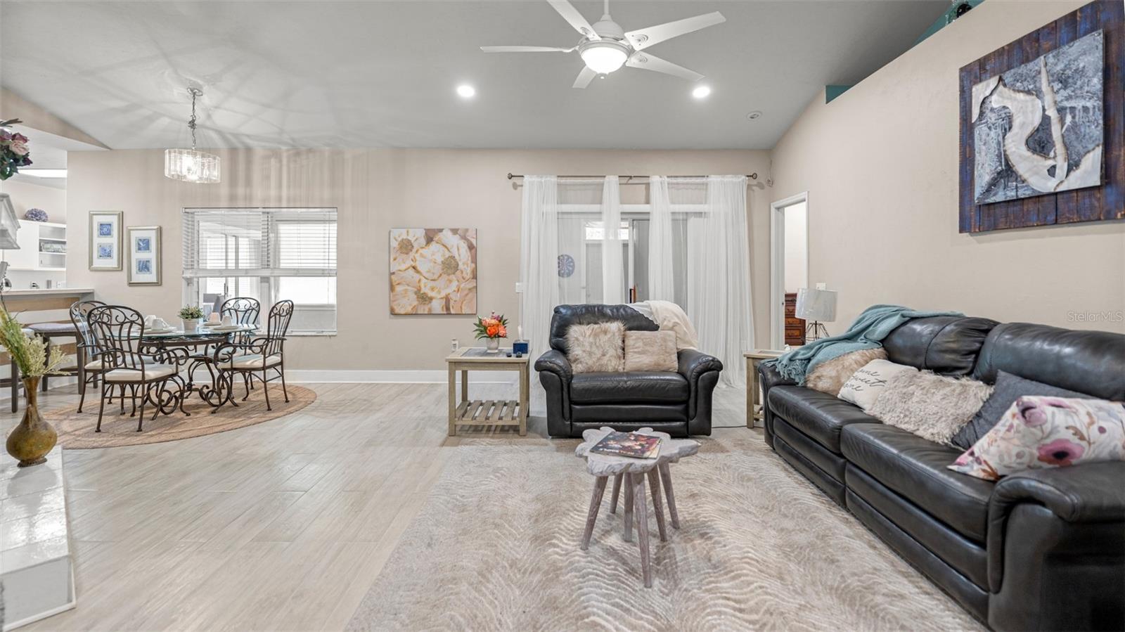 Image 4 of 53 For 4353 34 Terrace