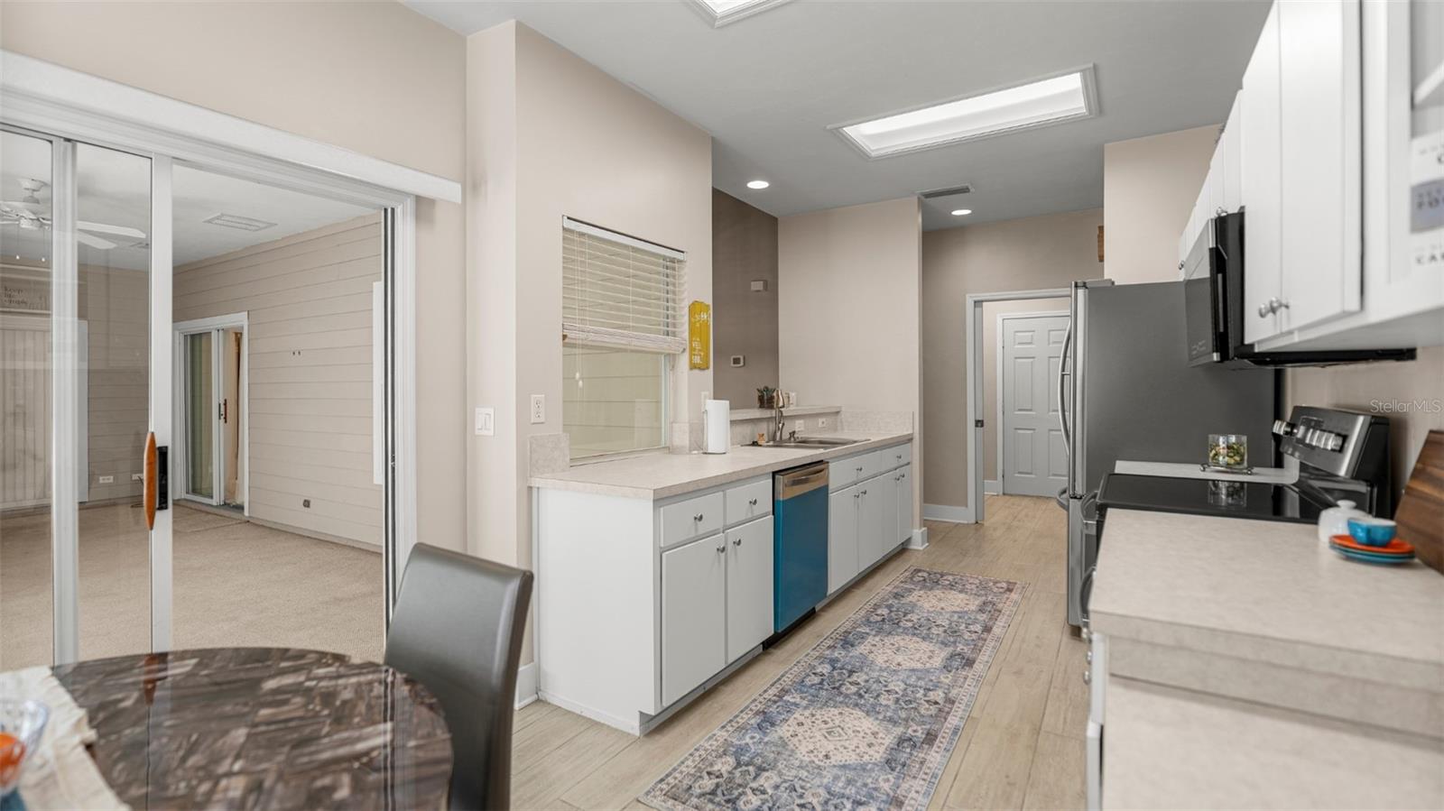 Image 40 of 53 For 4353 34 Terrace