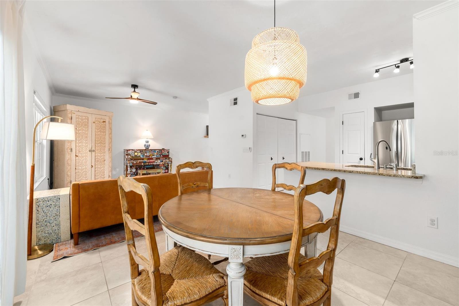 Image 11 of 36 For 10000 52nd Avenue 81