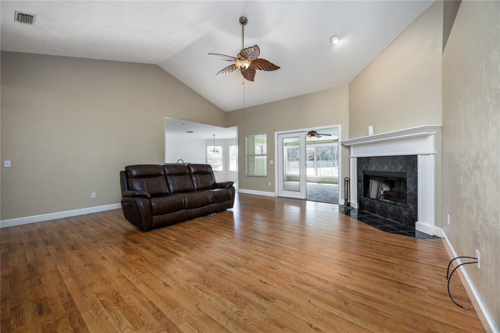 Image 10 of 50 For 21073 167th Place