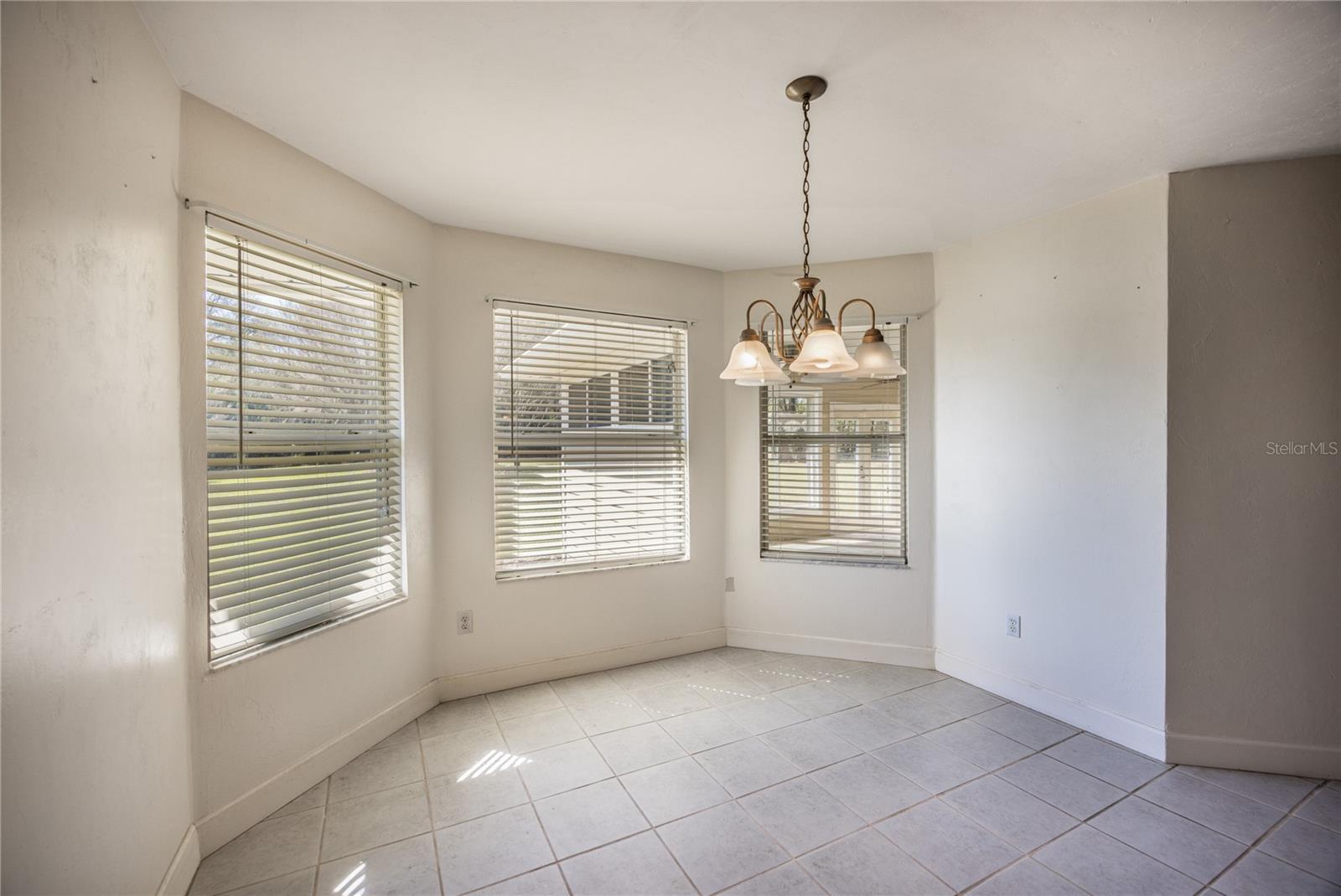 Image 11 of 50 For 21073 167th Place