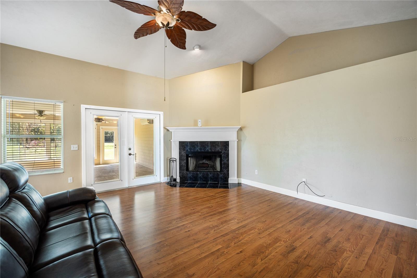 Image 8 of 50 For 21073 167th Place