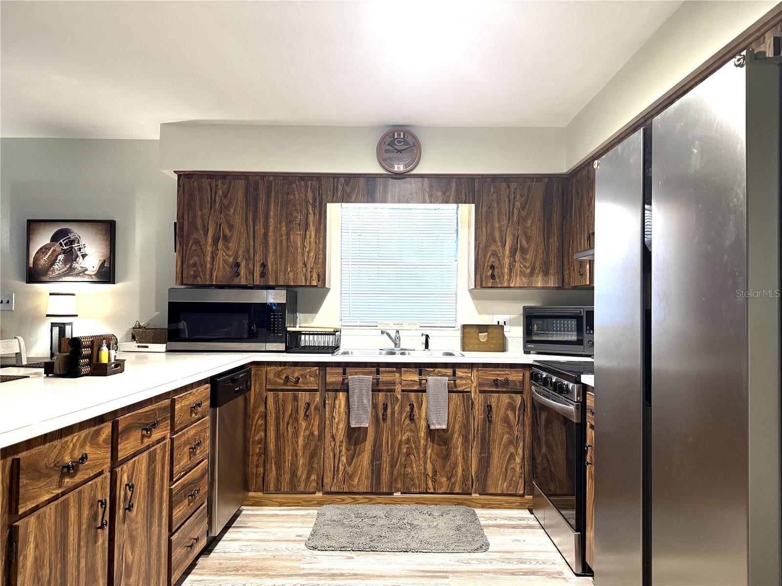 Image 11 of 30 For 1101 19th Place