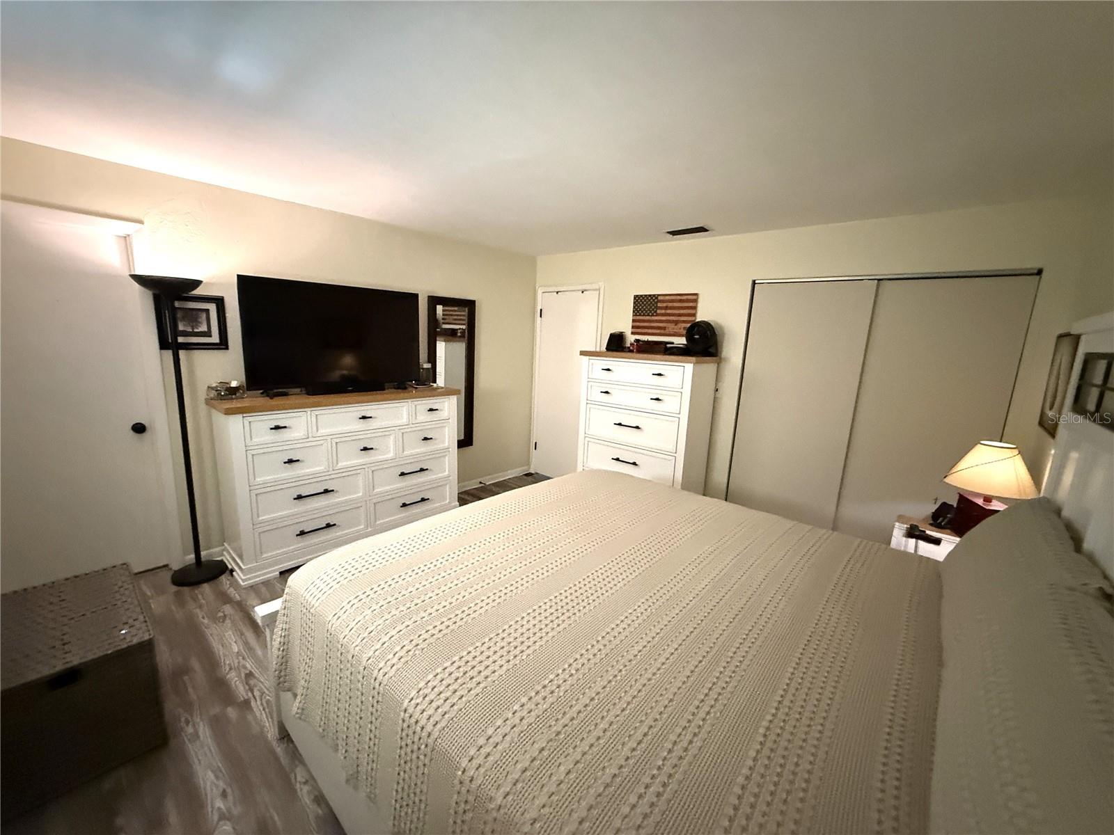 Image 17 of 30 For 1101 19th Place