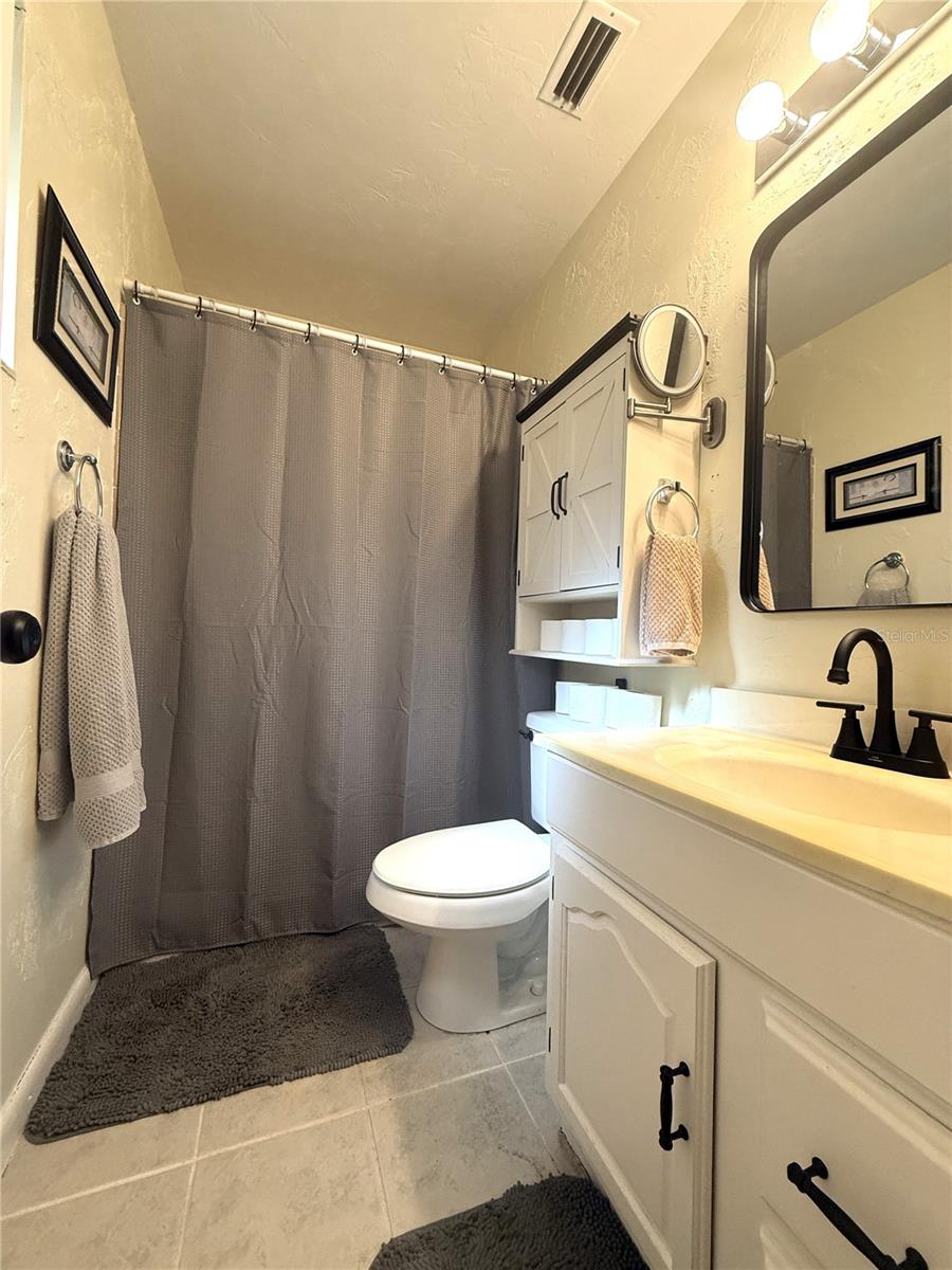 Image 18 of 30 For 1101 19th Place