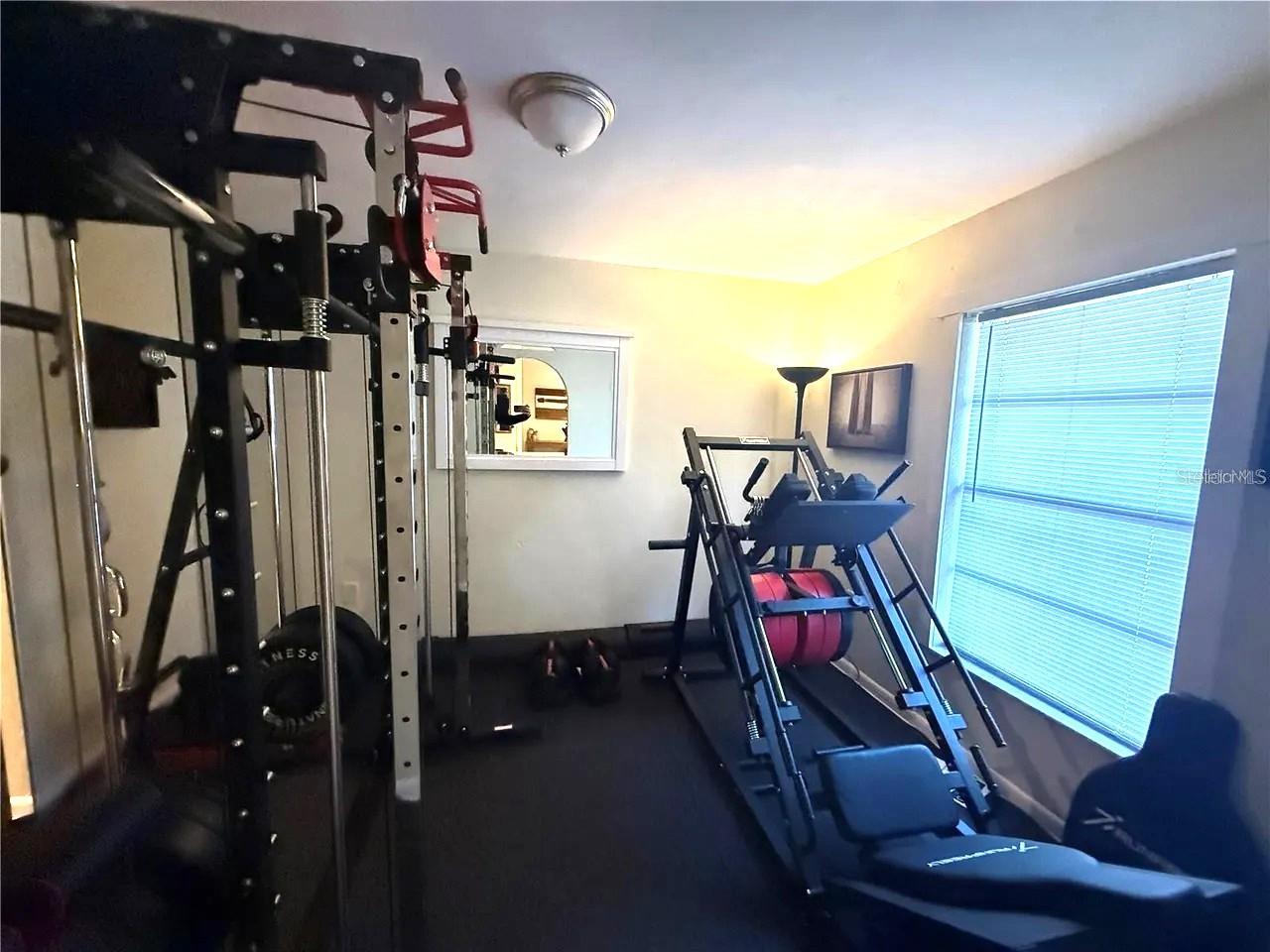 Image 27 of 30 For 1101 19th Place