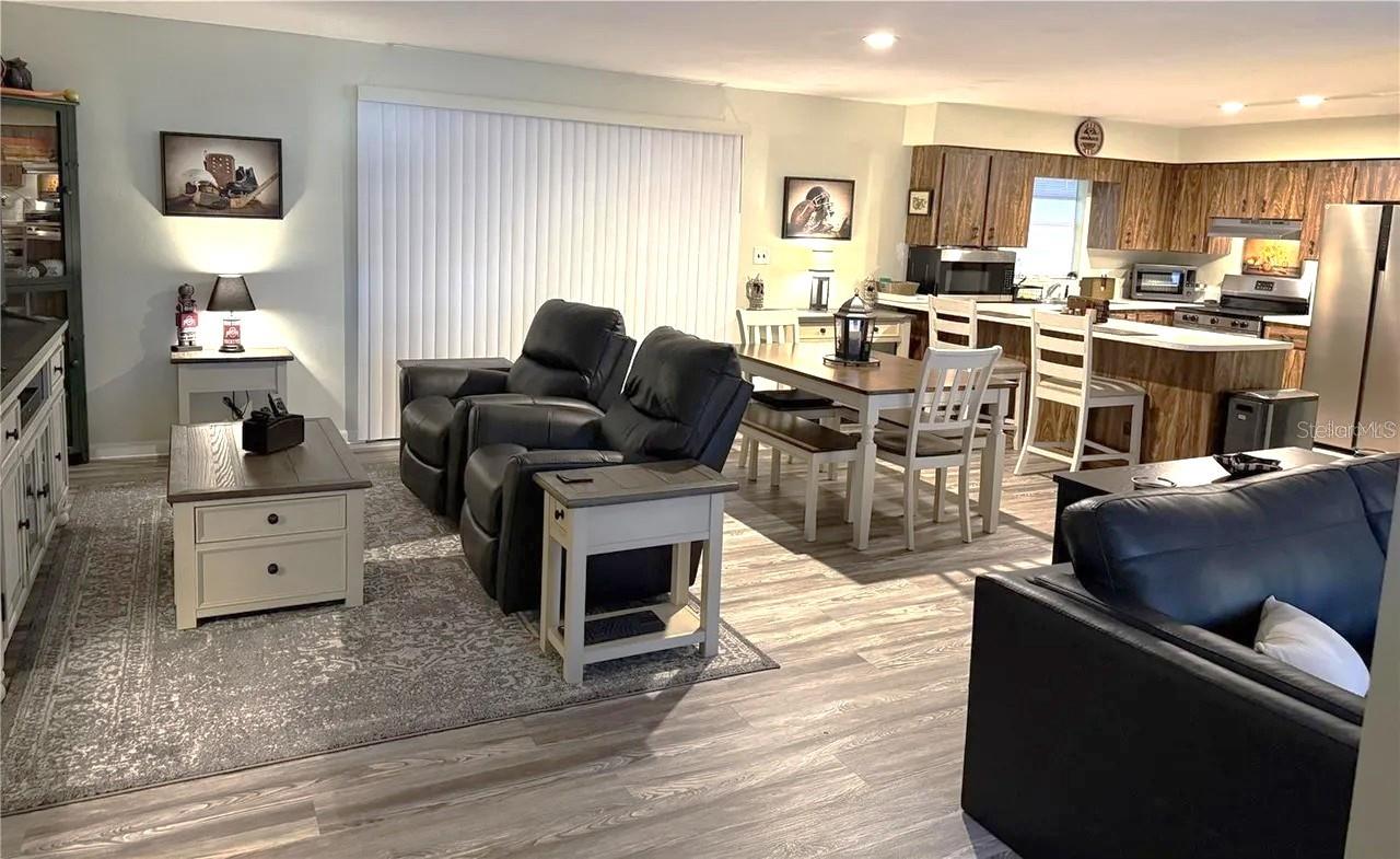 Image 8 of 30 For 1101 19th Place