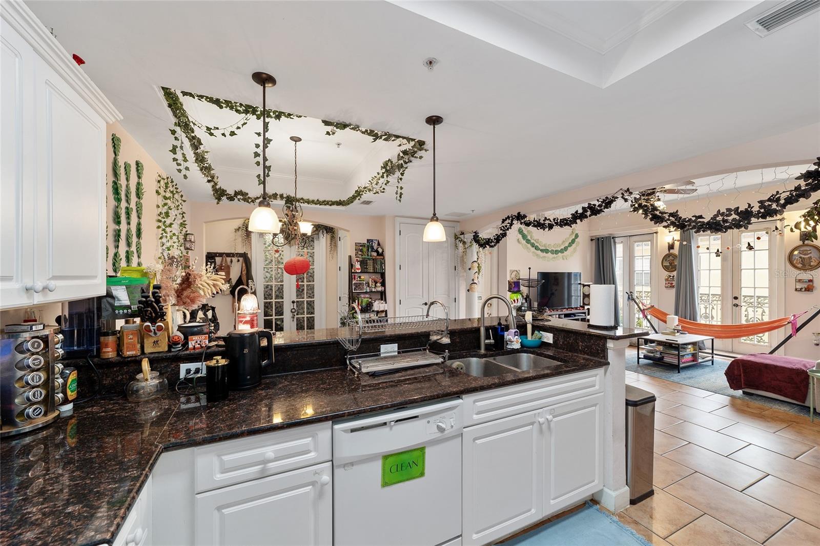 Image 25 of 38 For 1320 3rd Avenue 346