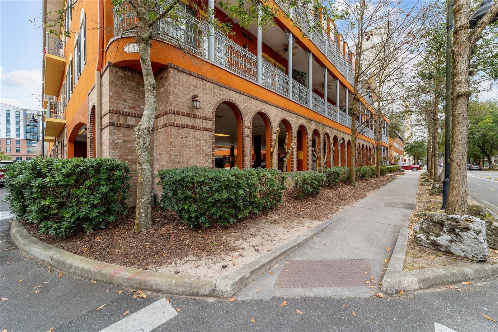 Image 5 of 38 For 1320 3rd Avenue 346