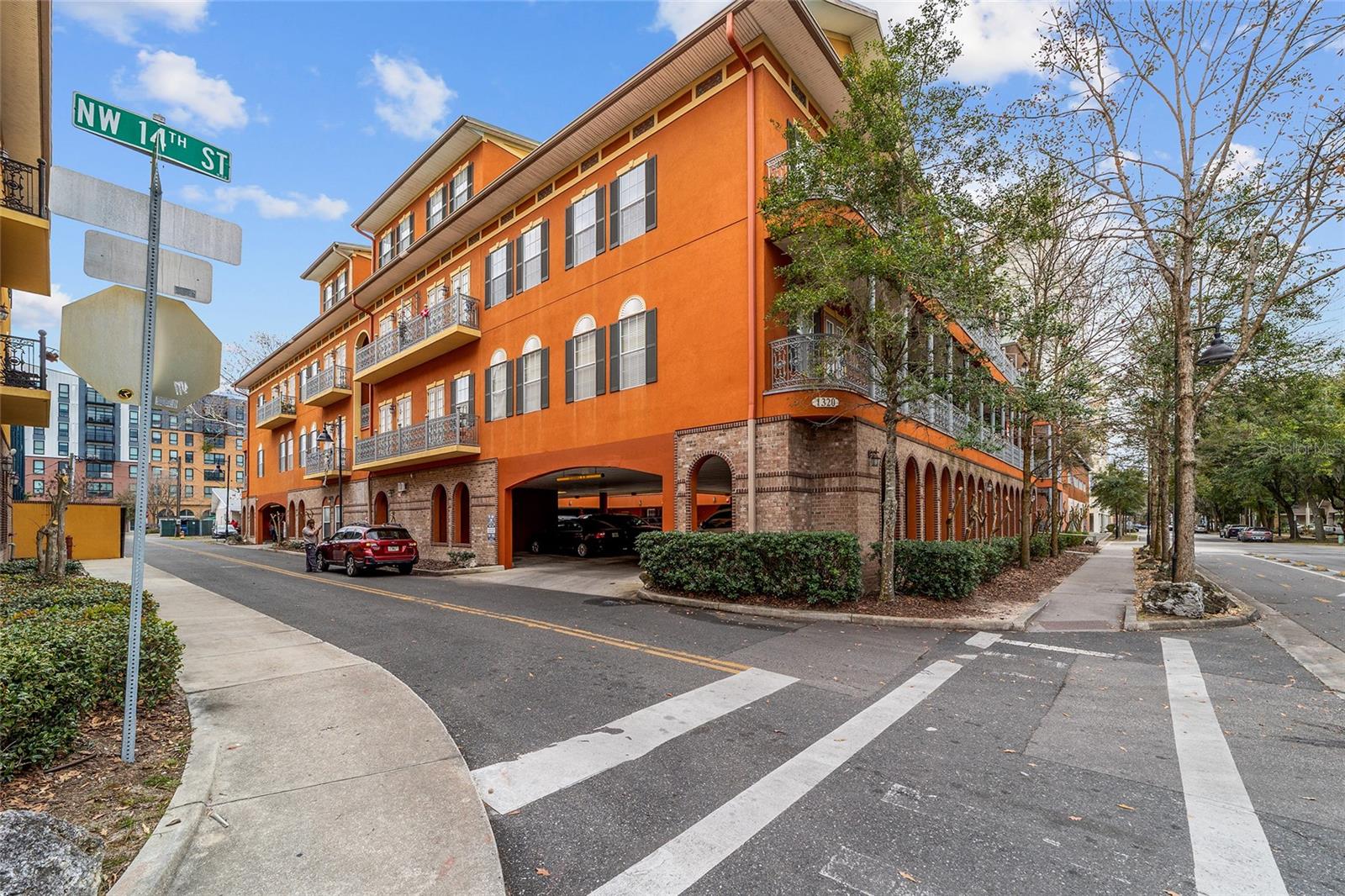 Image 6 of 38 For 1320 3rd Avenue 346