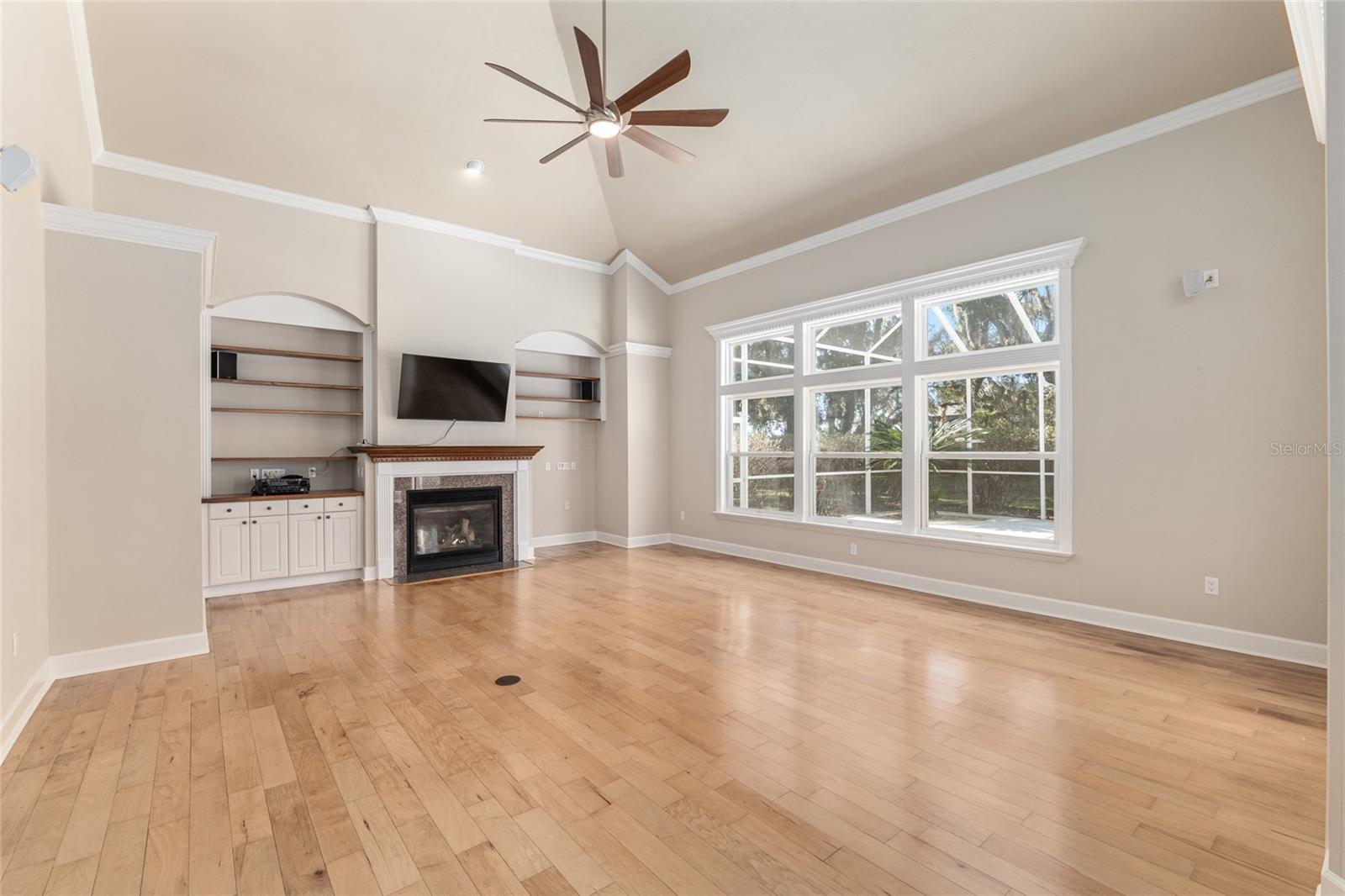 Image 15 of 85 For 10614 15th Lane