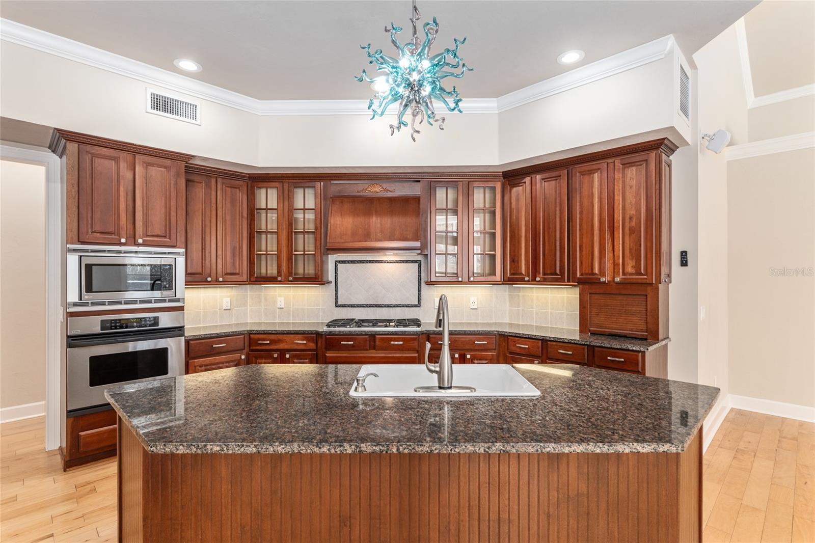 Image 20 of 85 For 10614 15th Lane