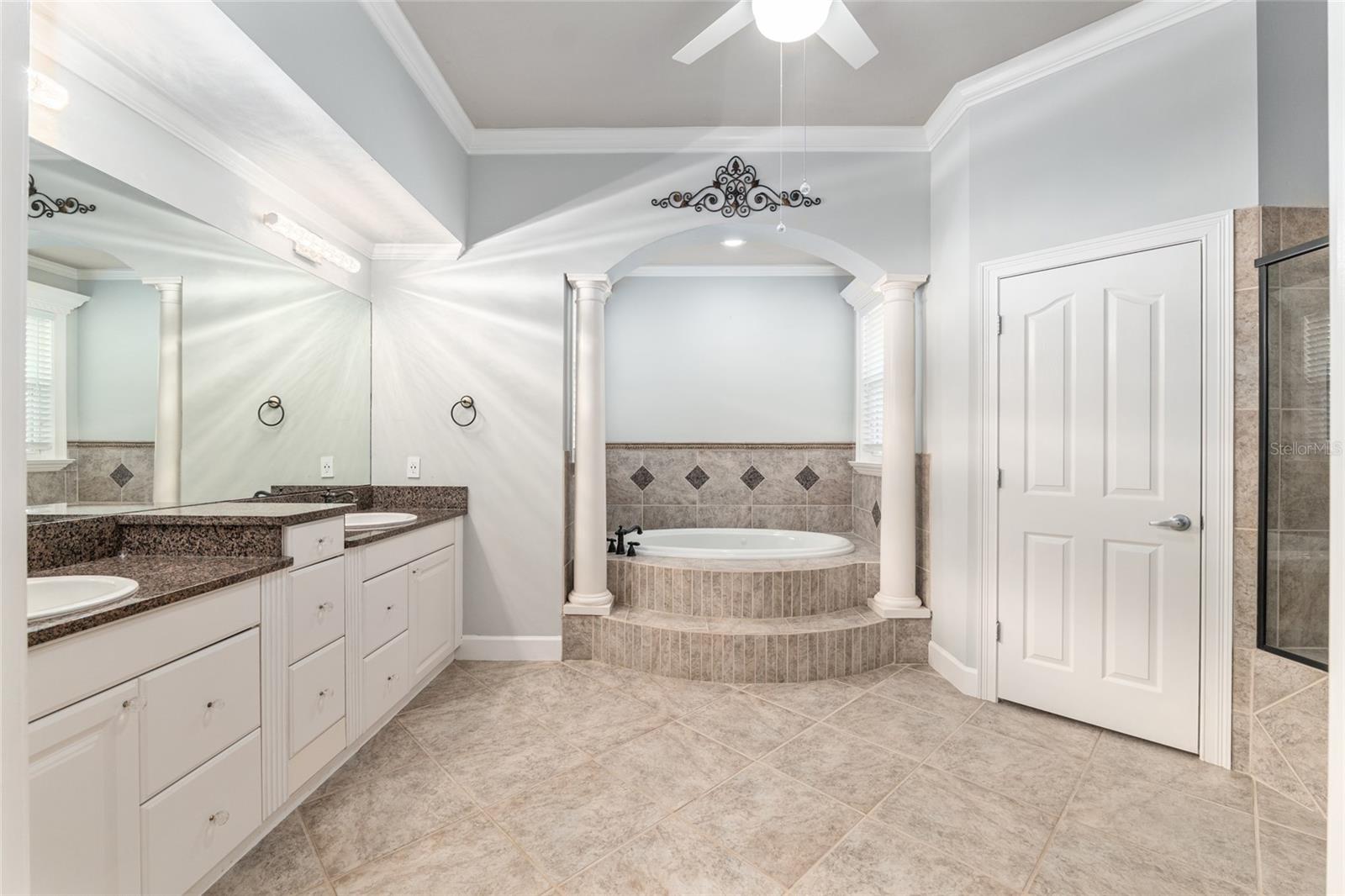 Image 33 of 85 For 10614 15th Lane