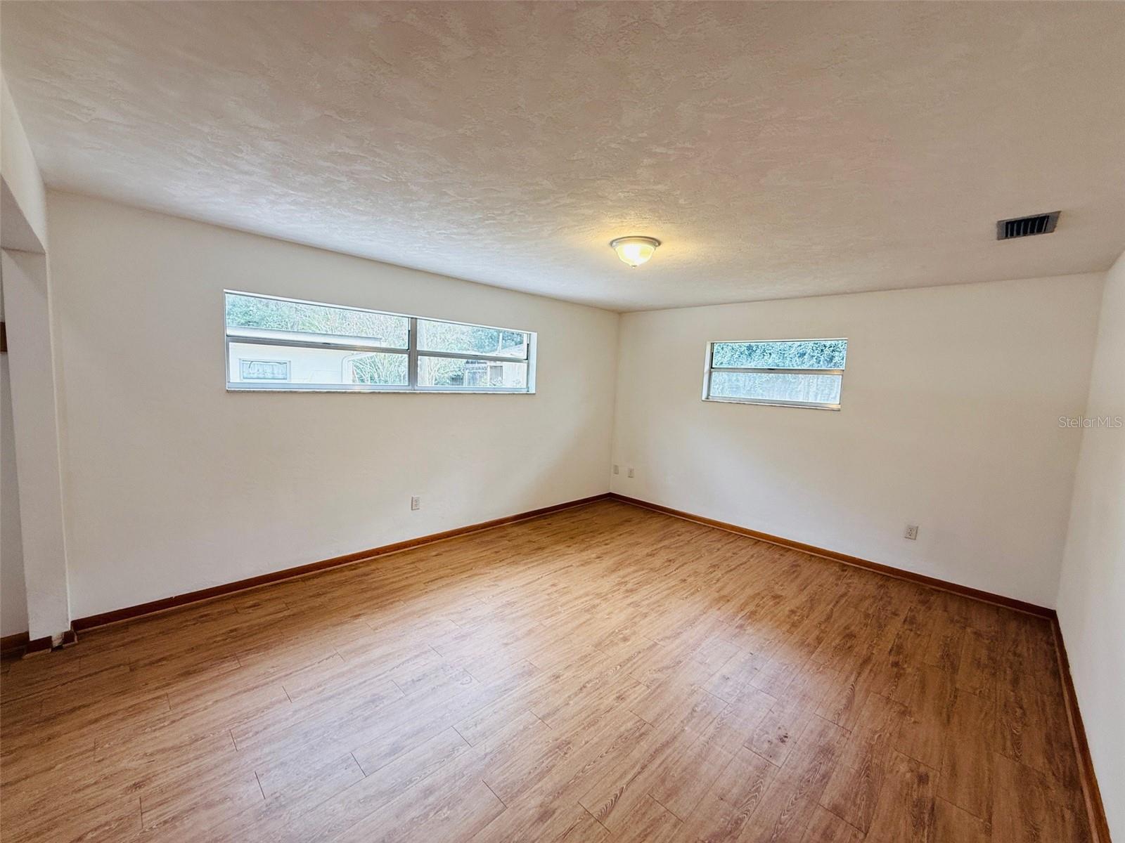 Image 13 of 30 For 1009 36 Road