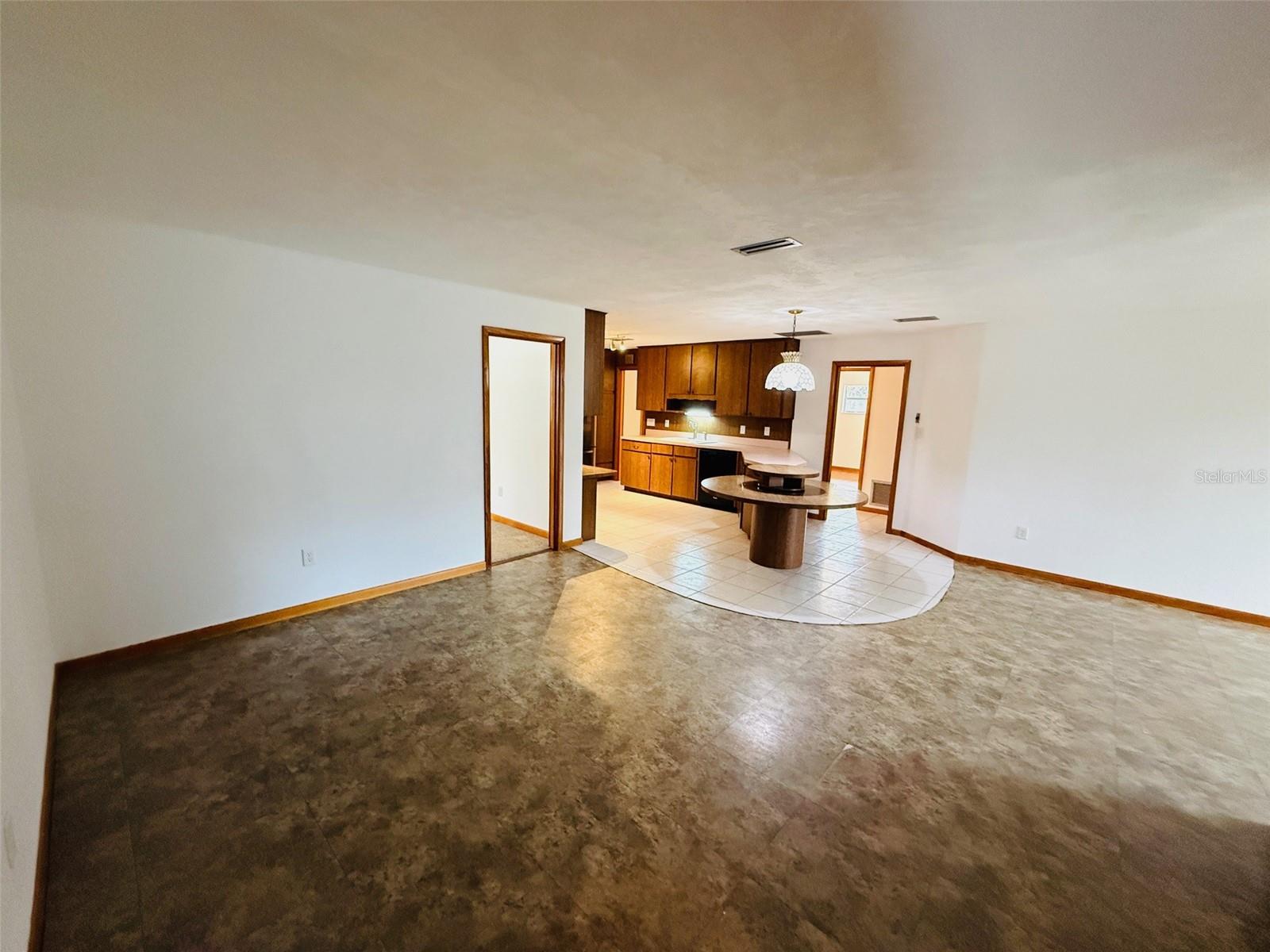 Image 2 of 30 For 1009 36 Road