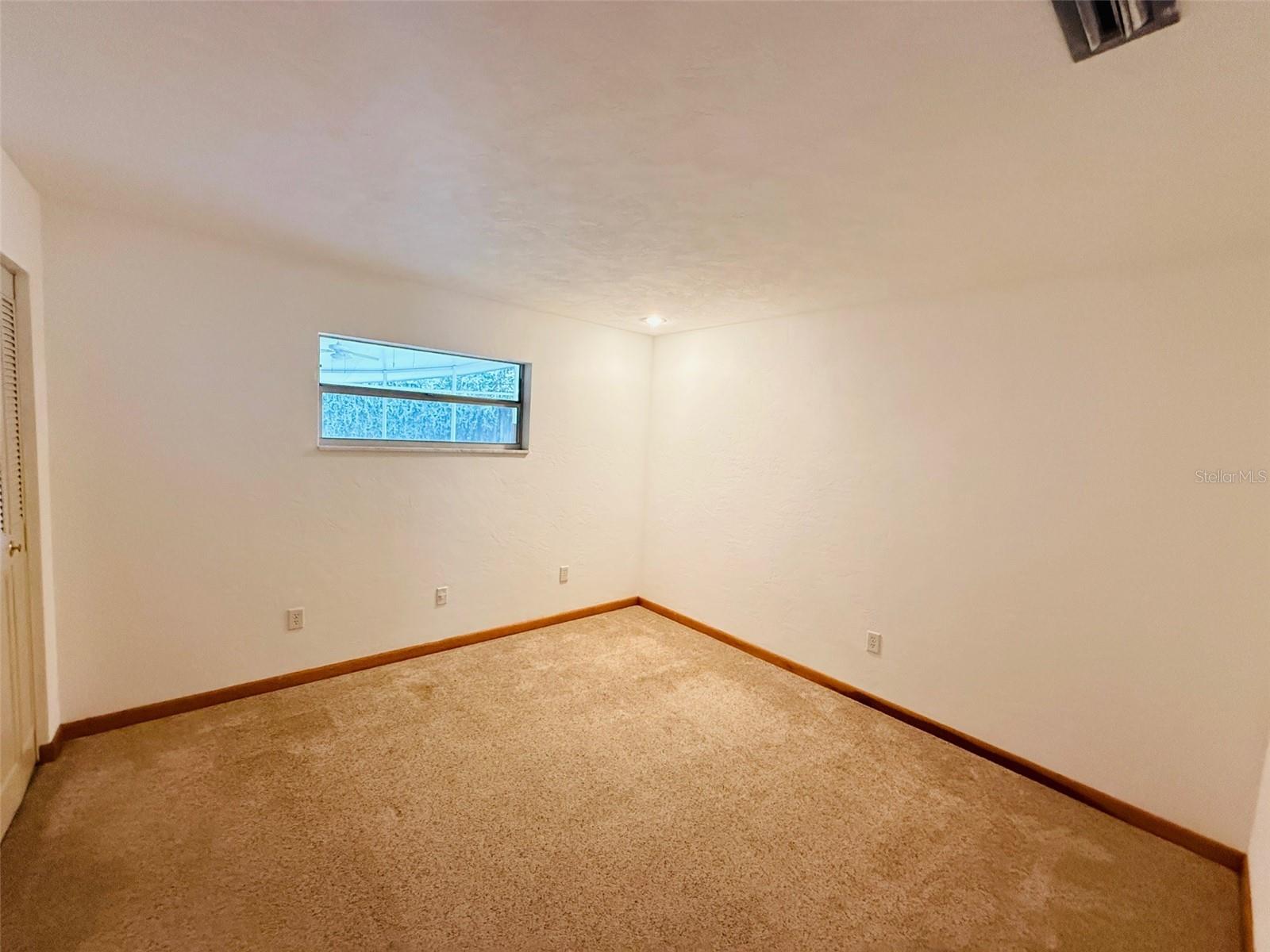 Image 21 of 30 For 1009 36 Road