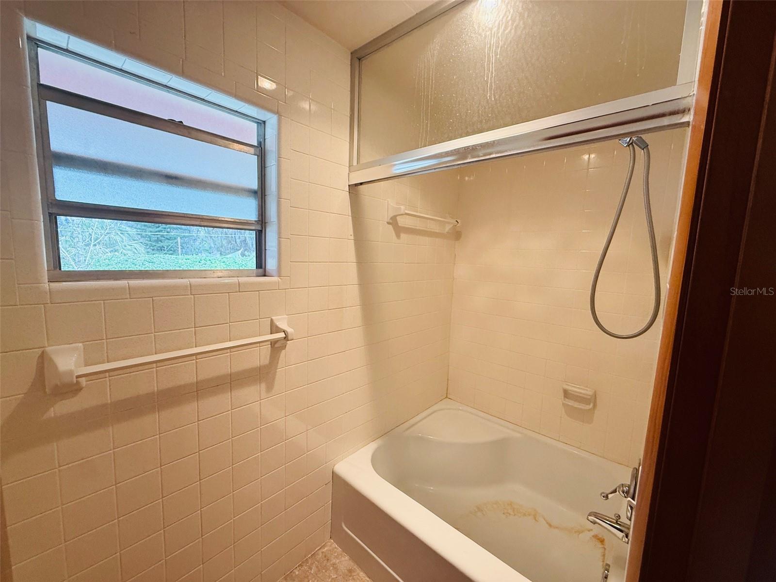 Image 23 of 30 For 1009 36 Road