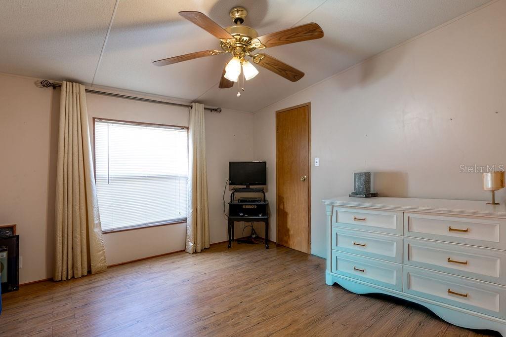 Image 12 of 35 For 2774 140th Terrace