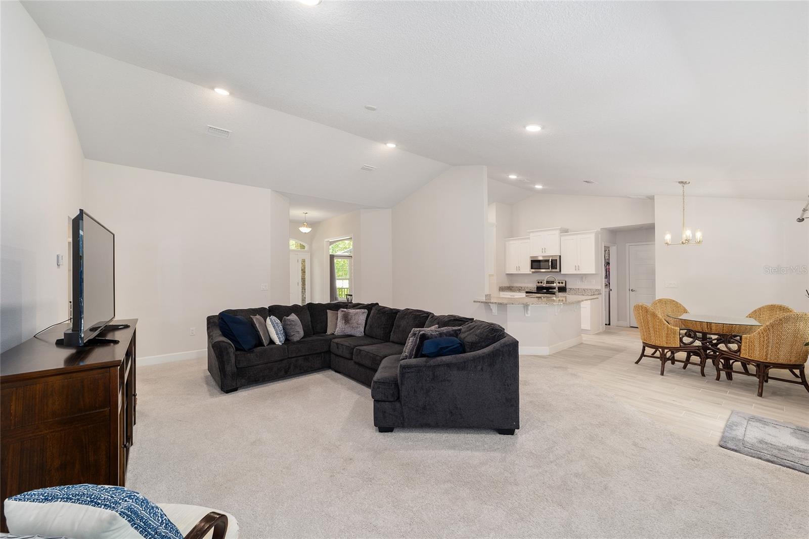 Image 10 of 52 For 8489 6th Lane