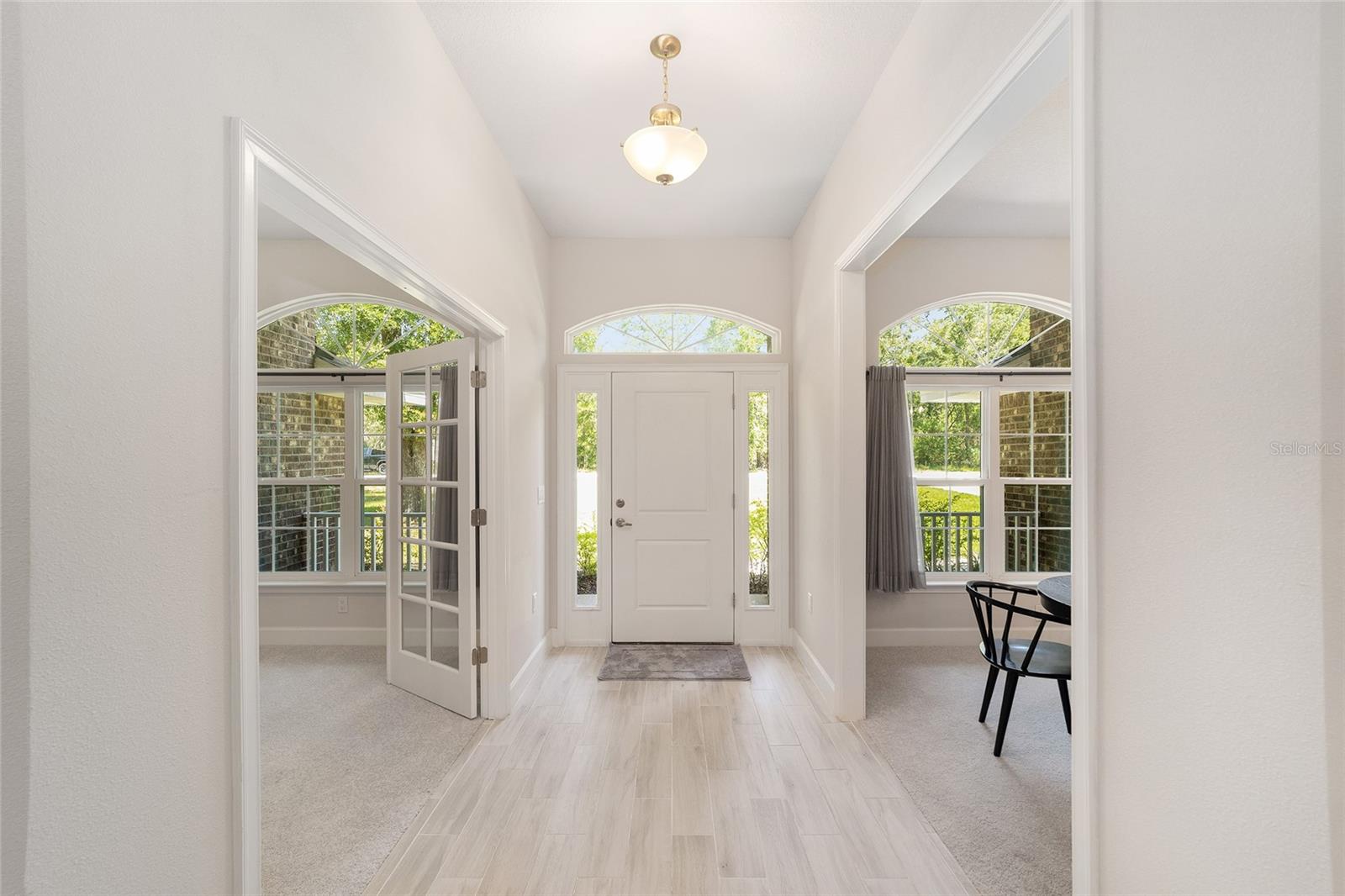 Image 5 of 52 For 8489 6th Lane