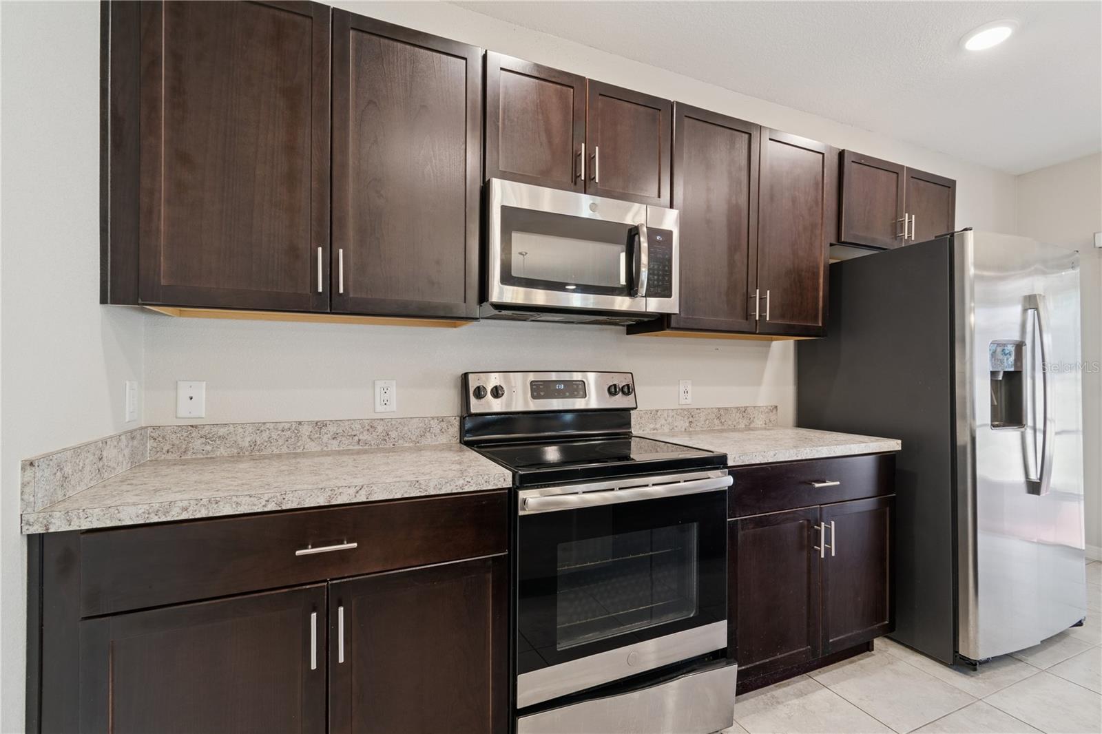 Image 15 of 32 For 920 253 Drive