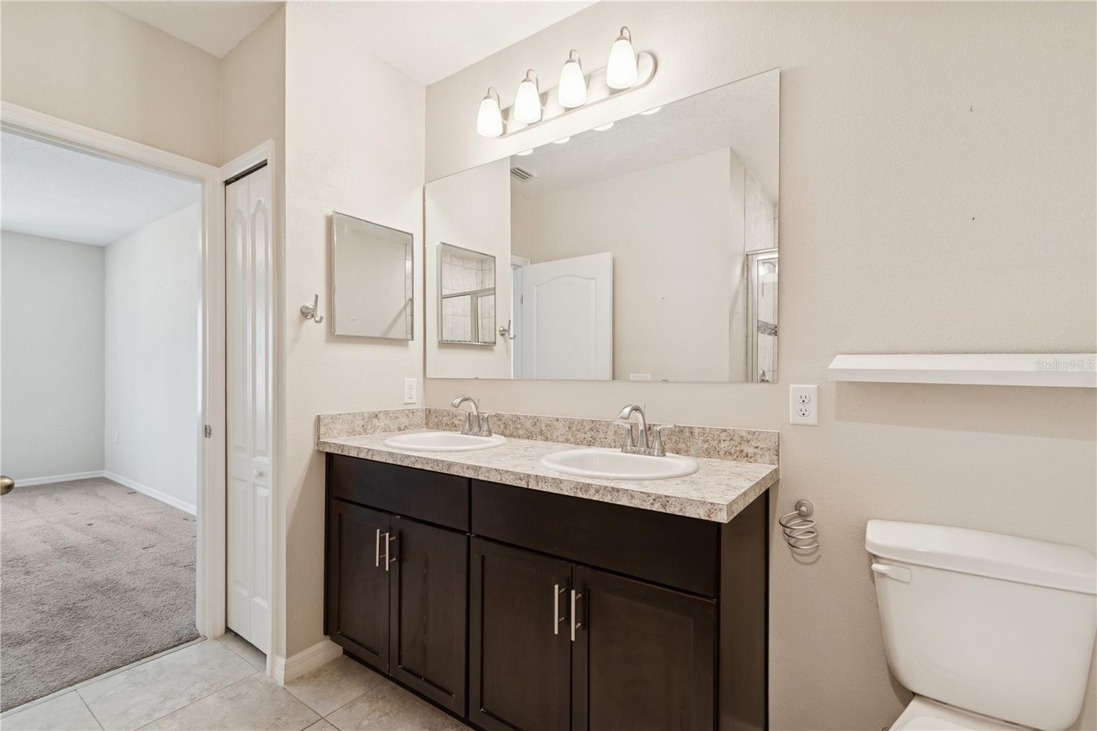 Image 23 of 32 For 920 253 Drive