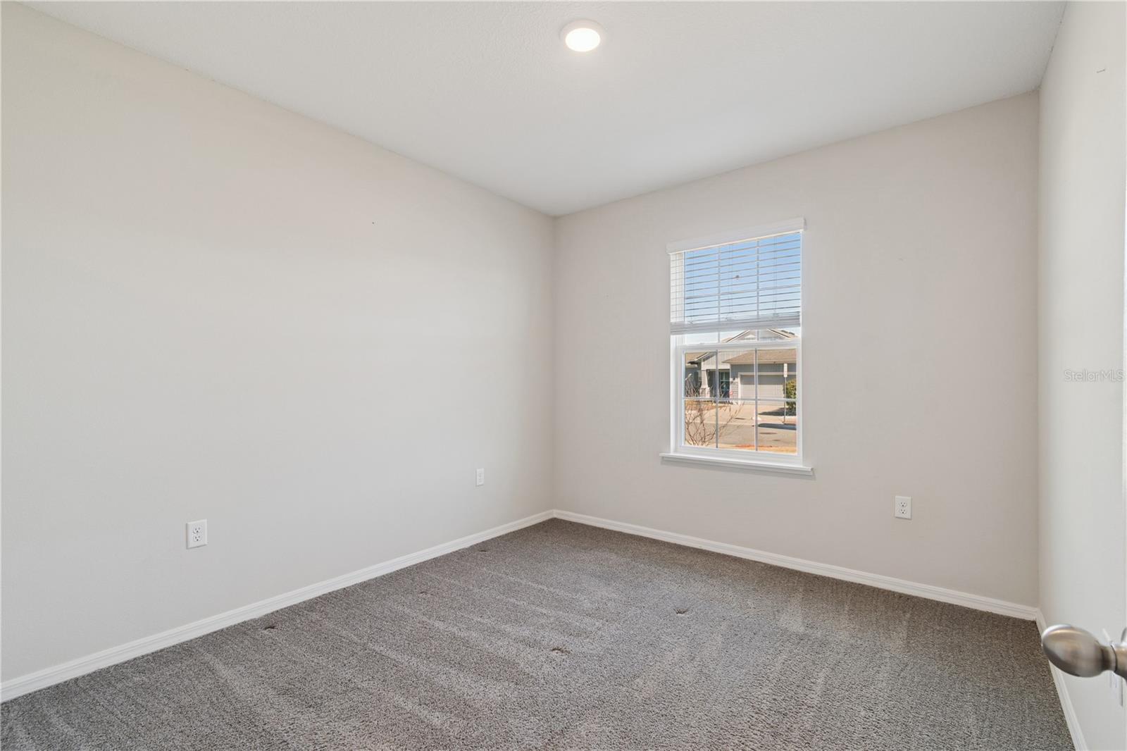 Image 25 of 32 For 920 253 Drive