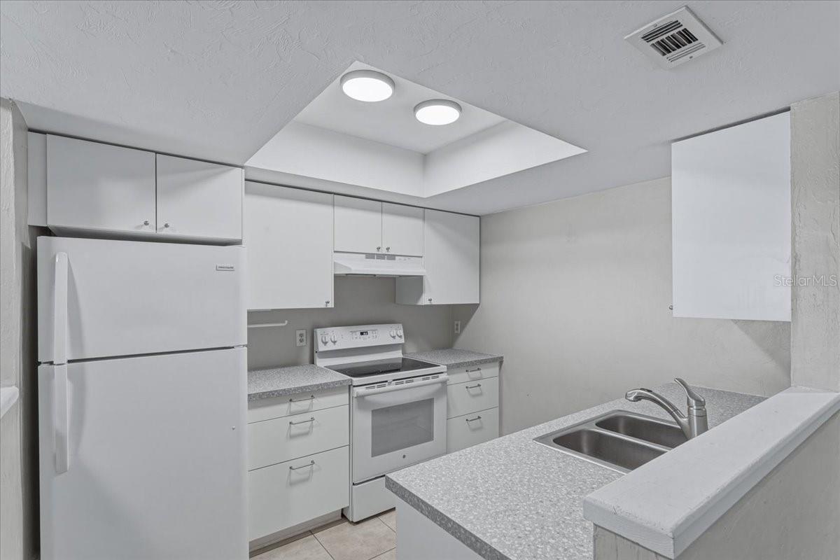 Image 7 of 25 For 2508 35th Place D19