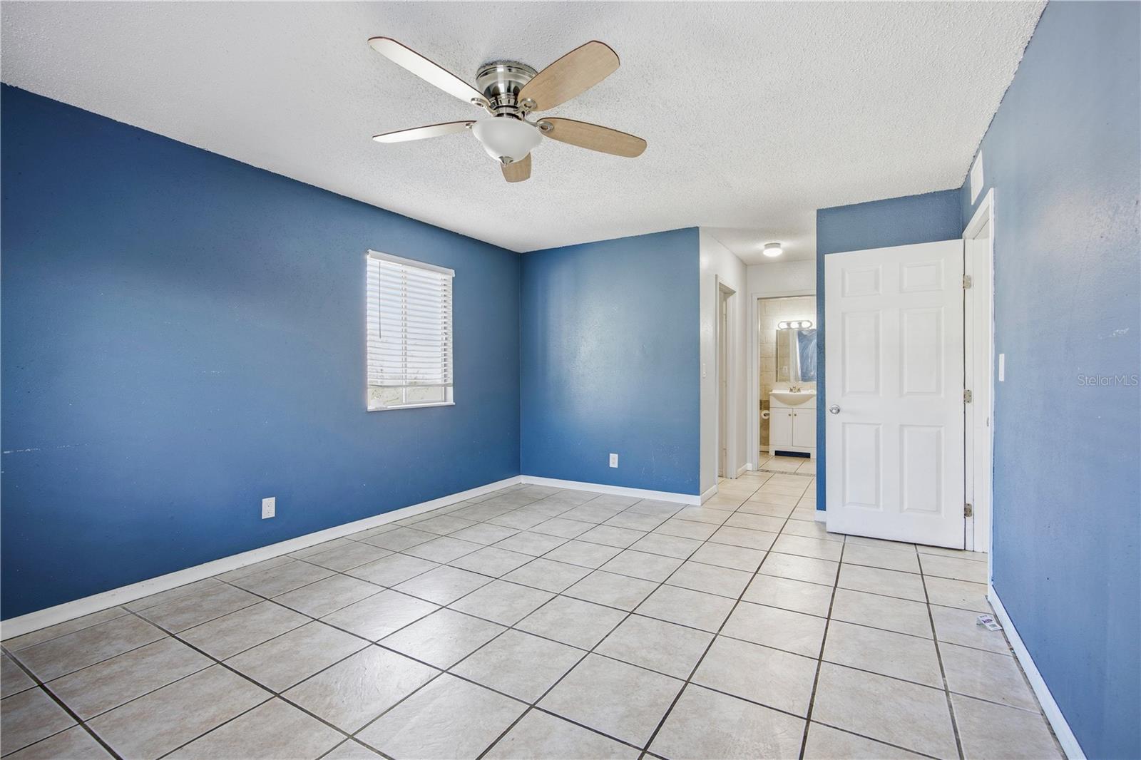 Image 12 of 21 For 6519 Newberry Road 109