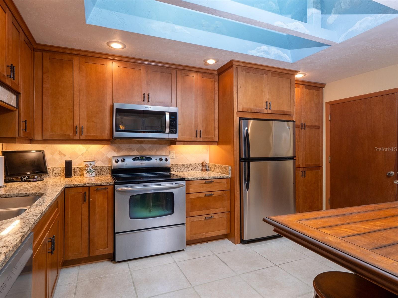 Image 5 of 19 For 1630 19th Circle