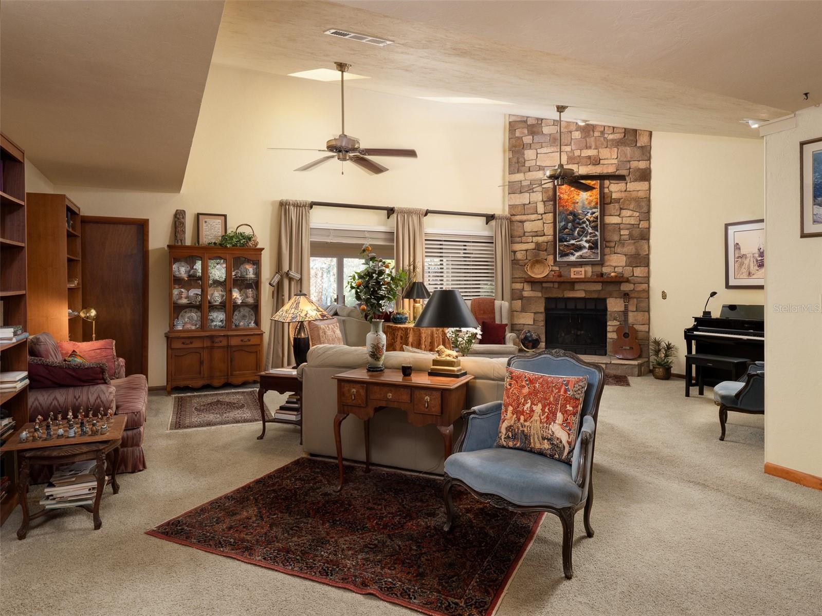 Image 9 of 19 For 1630 19th Circle