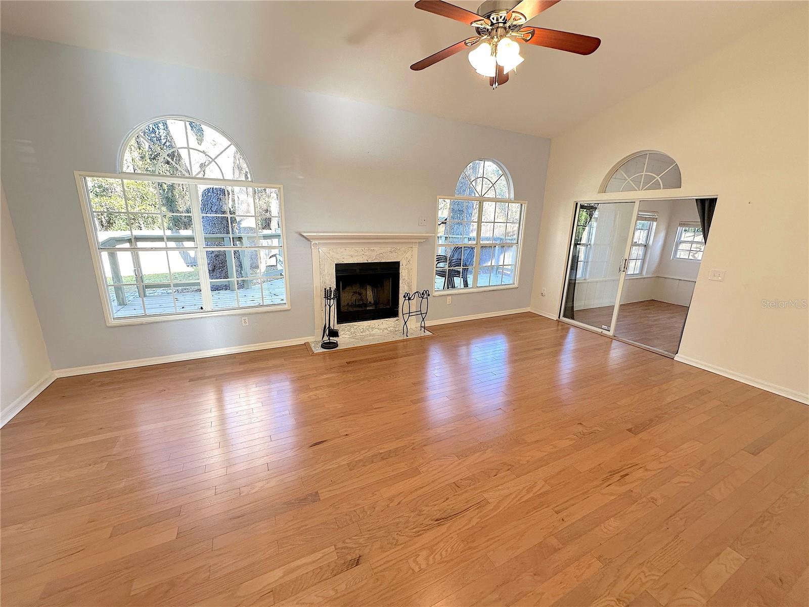 Image 3 of 21 For 4151 59th Terrace