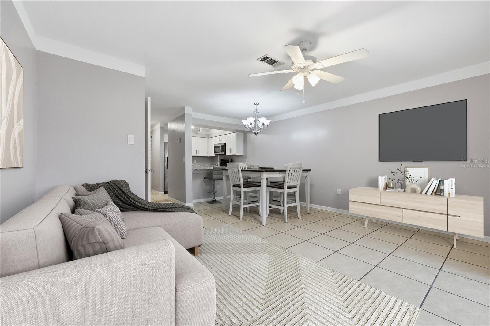 Image 11 of 23 For 2635 35th Place 1303