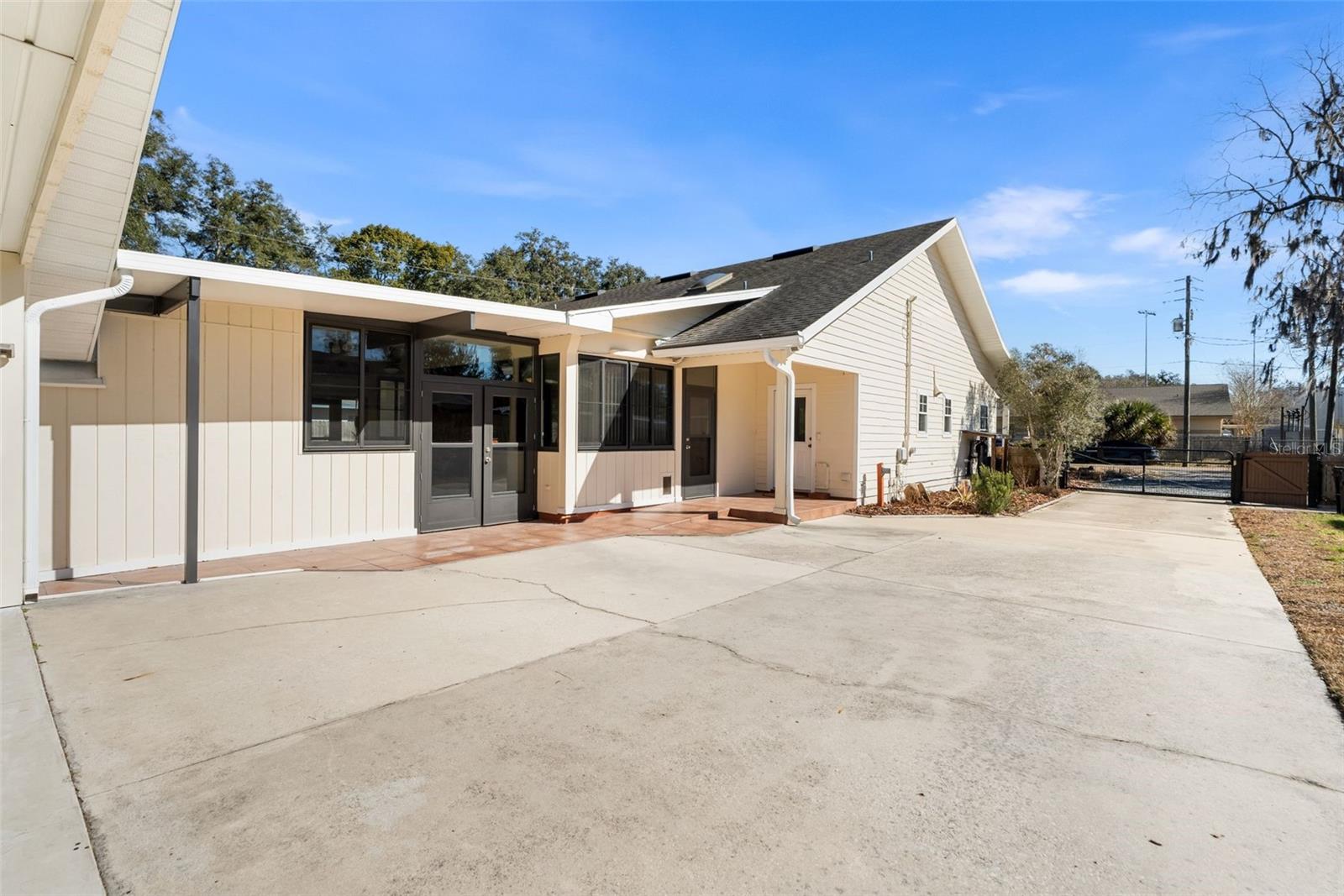 Image 37 of 56 For 14904 143rd Terrace