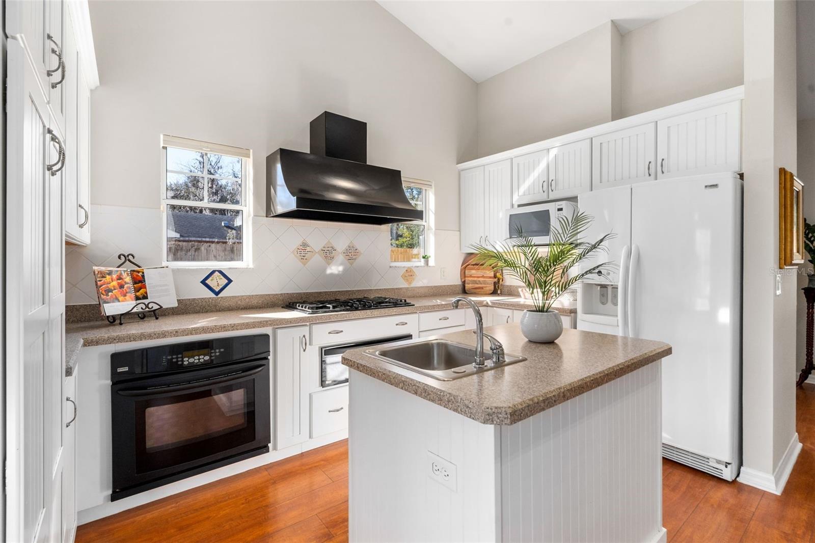 Image 9 of 56 For 14904 143rd Terrace