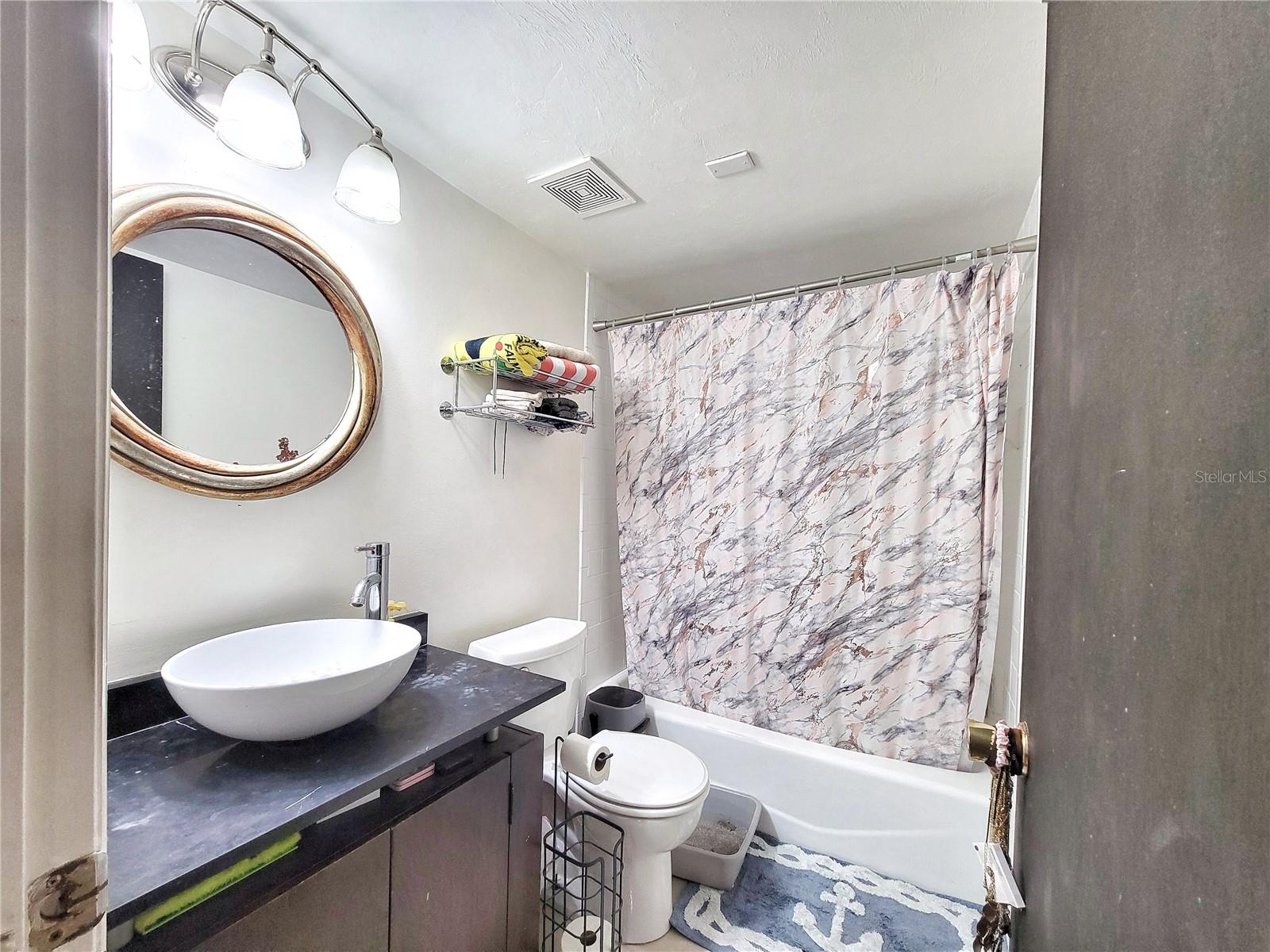 Image 19 of 29 For 2360 Archer Road 101