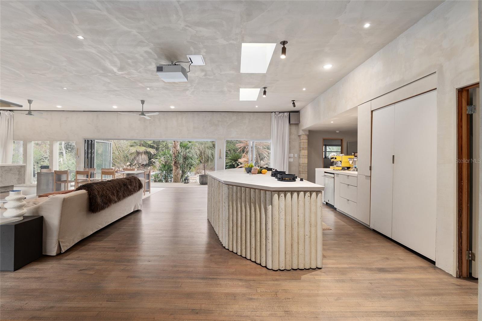 Image 10 of 99 For 2062 11th Road